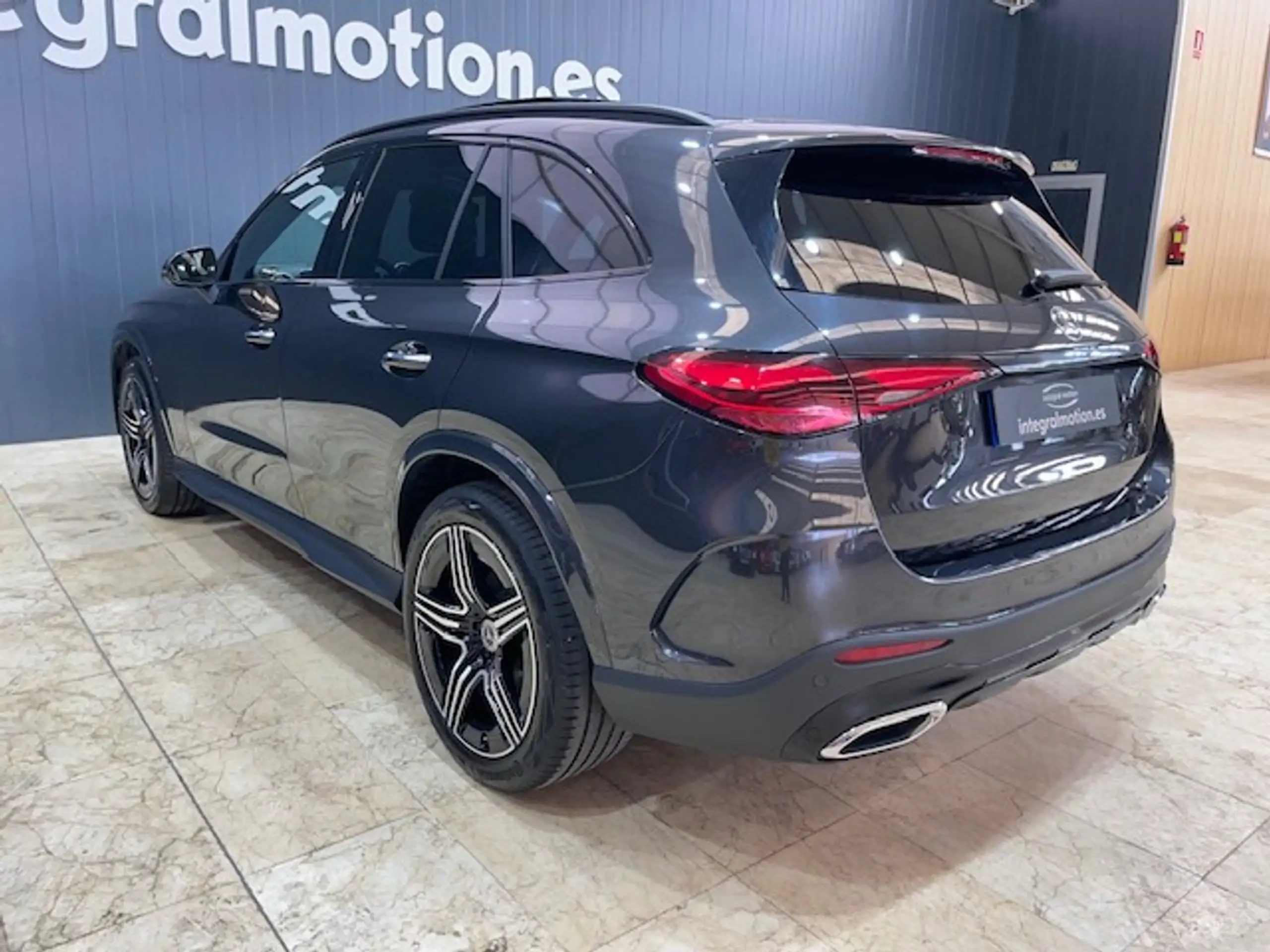 Mercedes-Benz - GLC 200