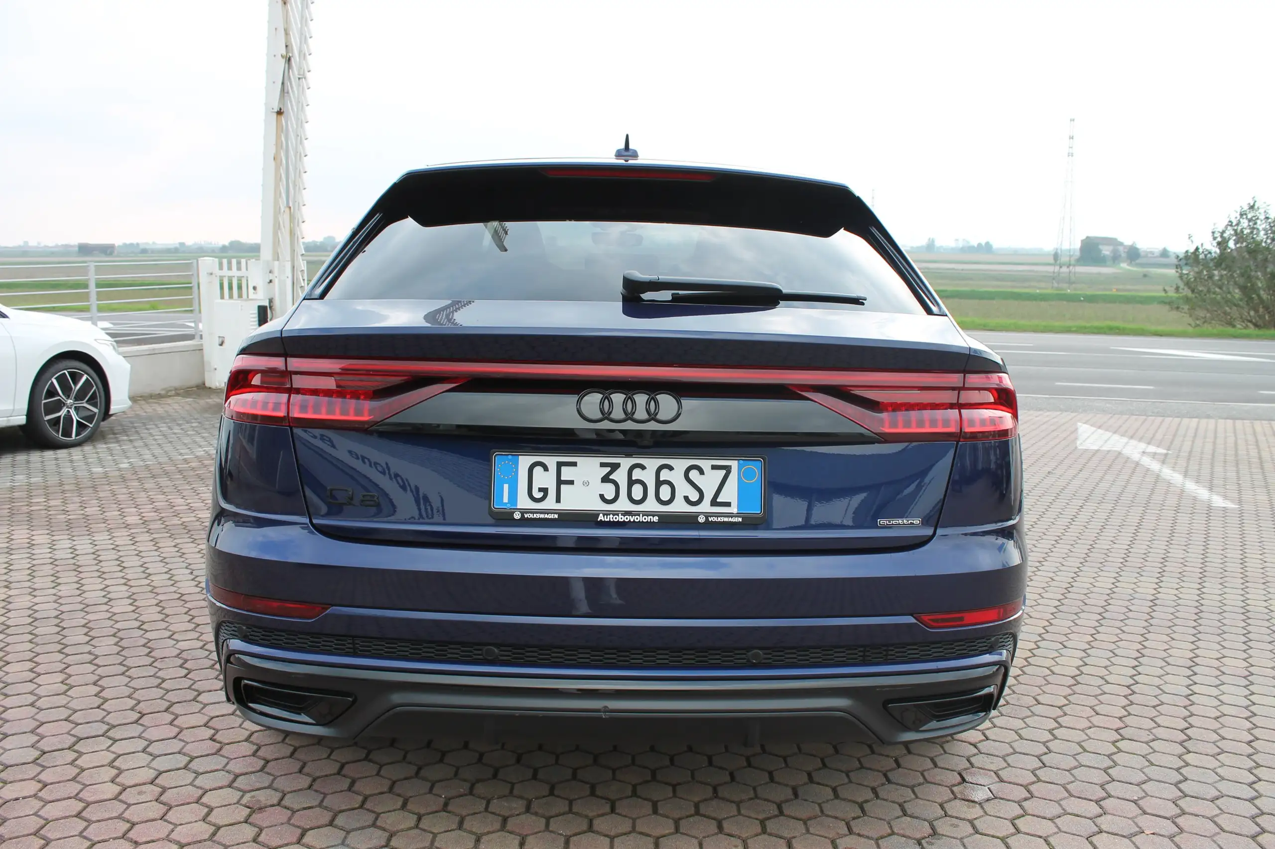 Audi - Q8