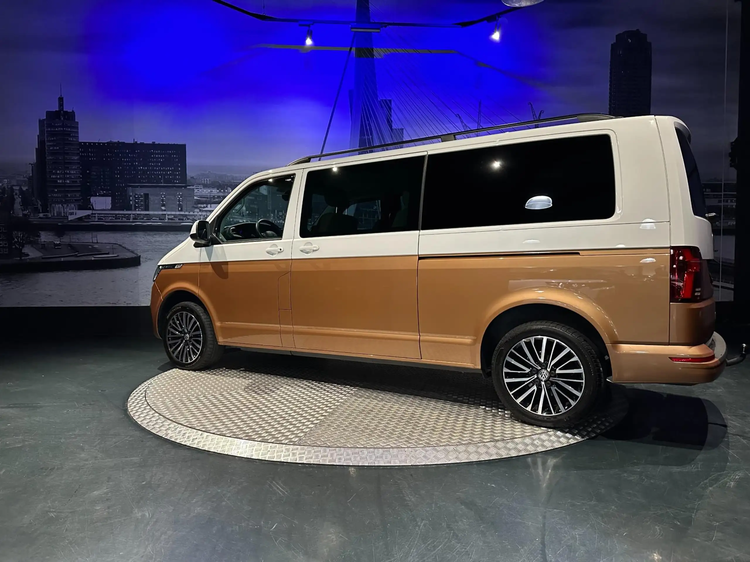 Volkswagen - Transporter