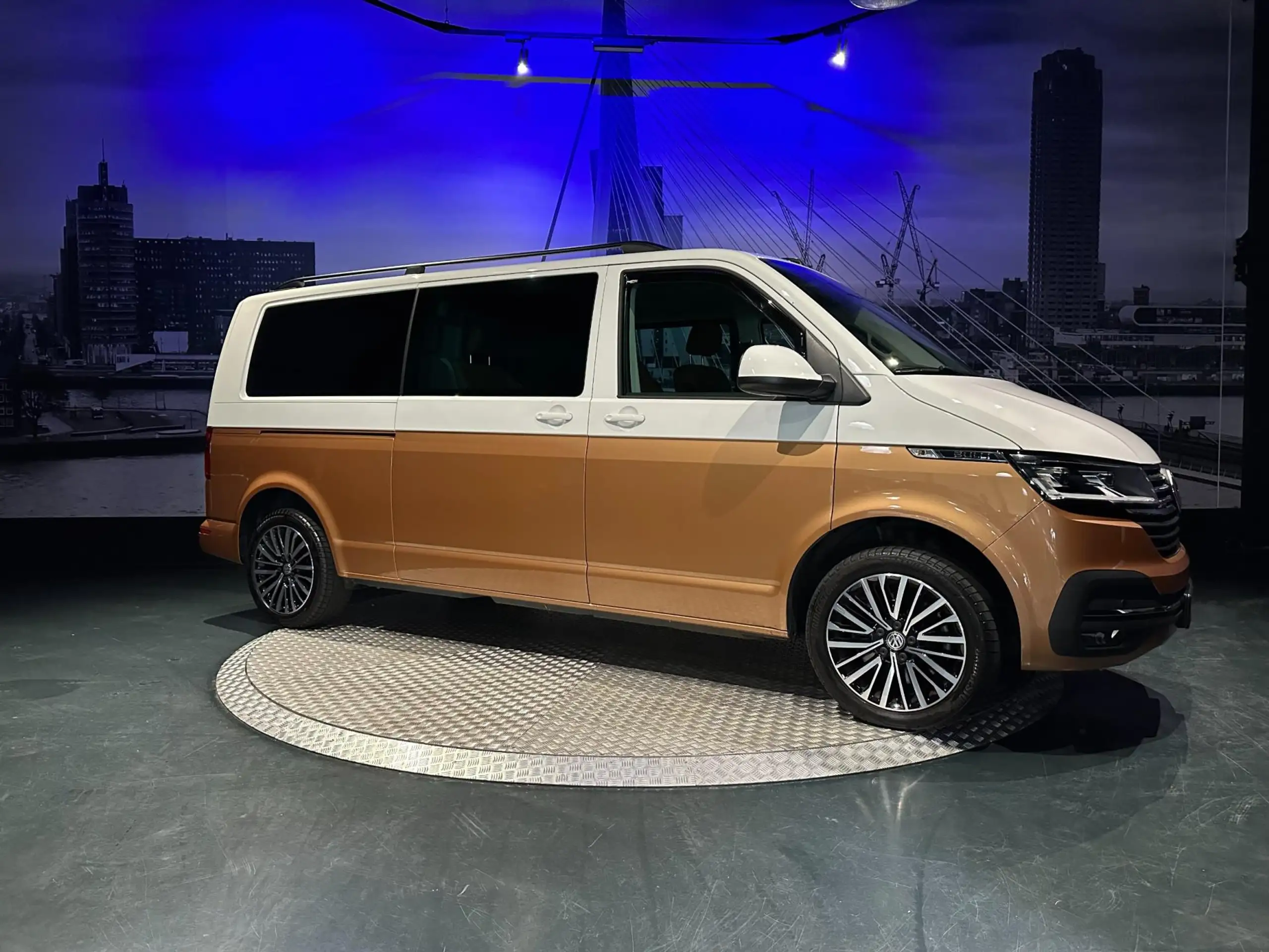 Volkswagen - Transporter