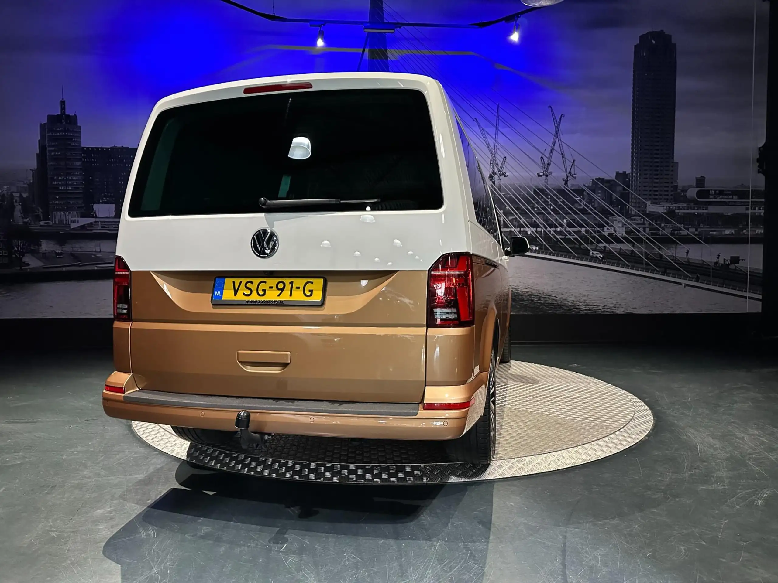 Volkswagen - Transporter