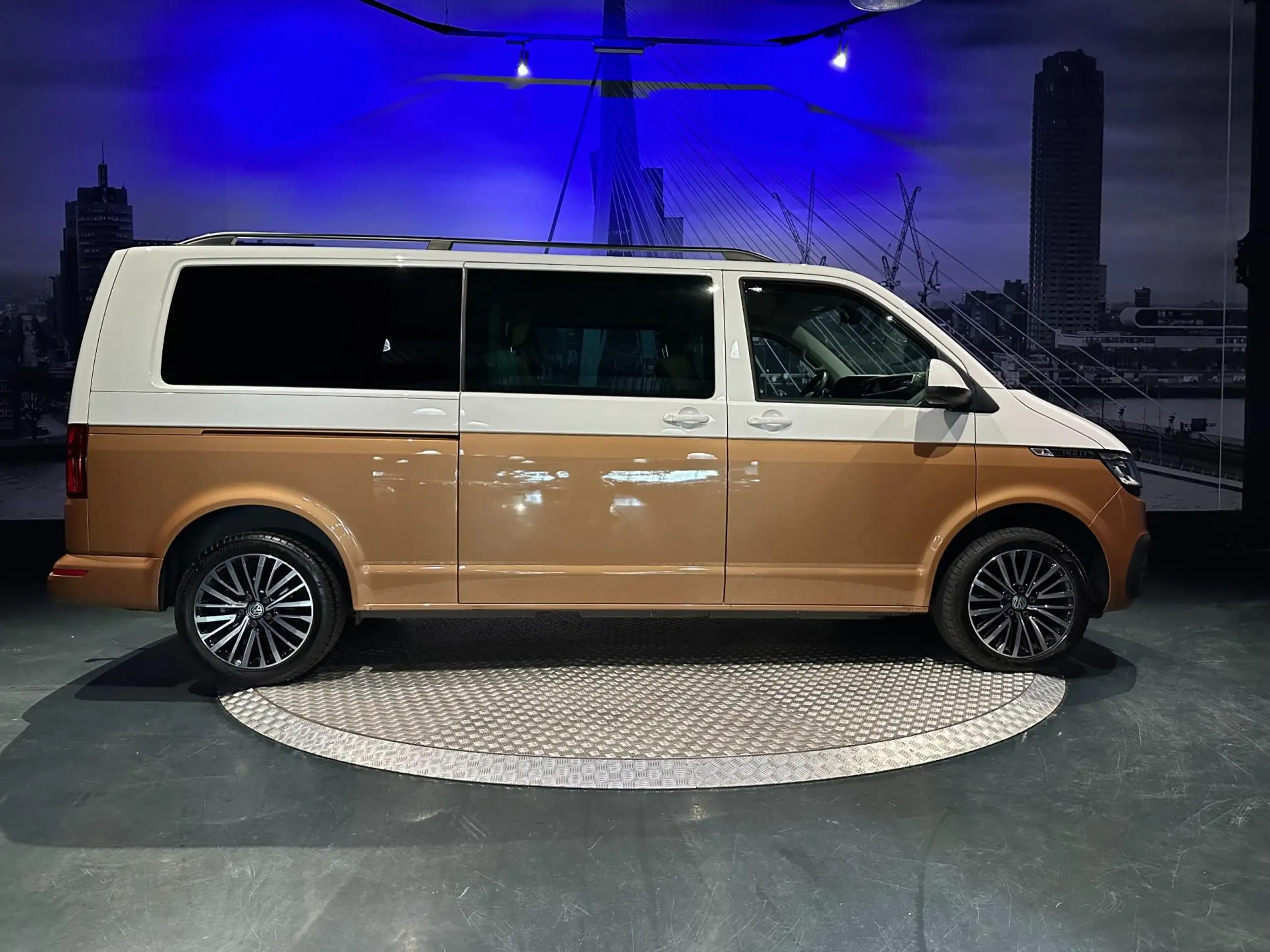 Volkswagen - Transporter