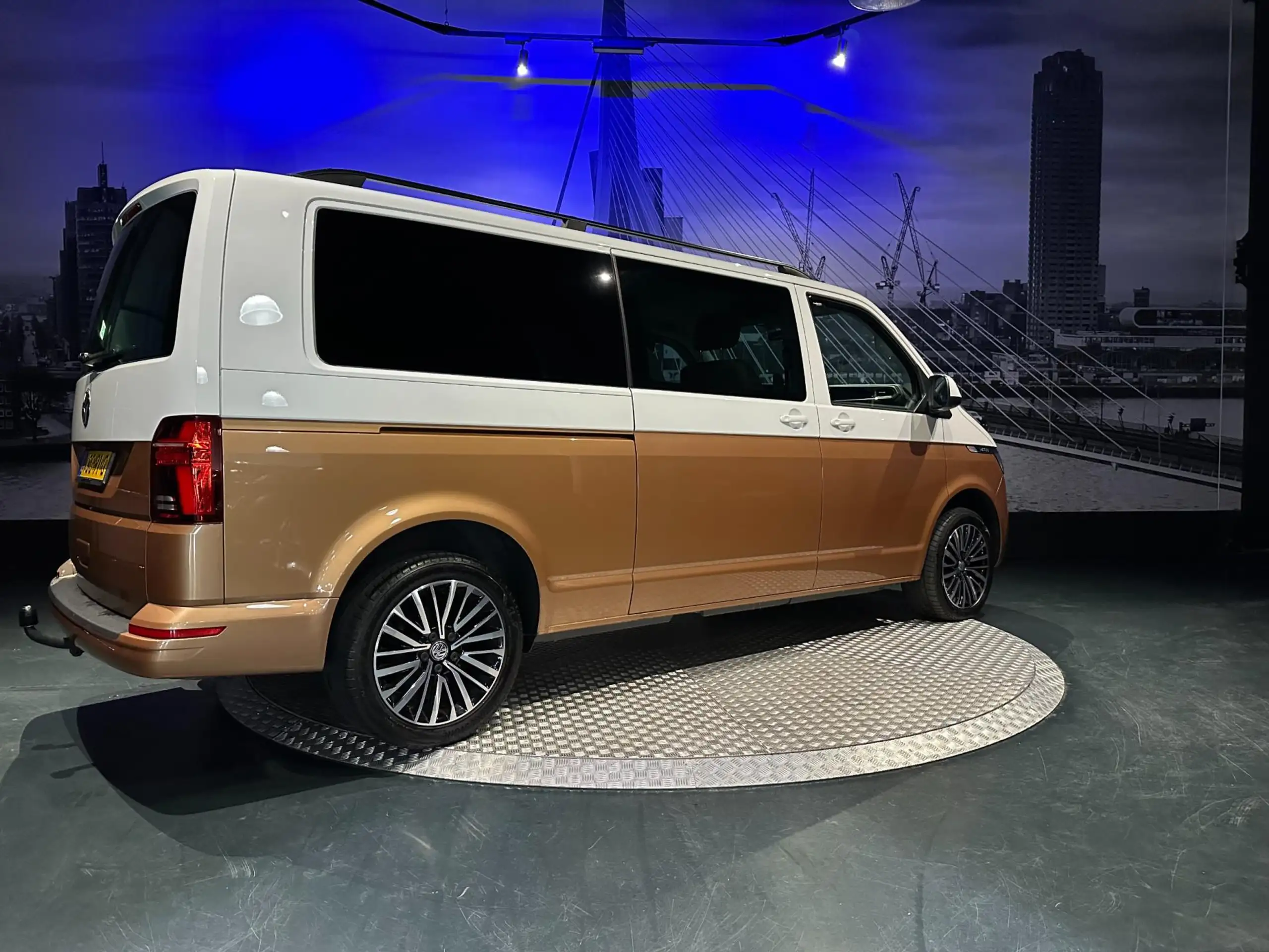 Volkswagen - Transporter