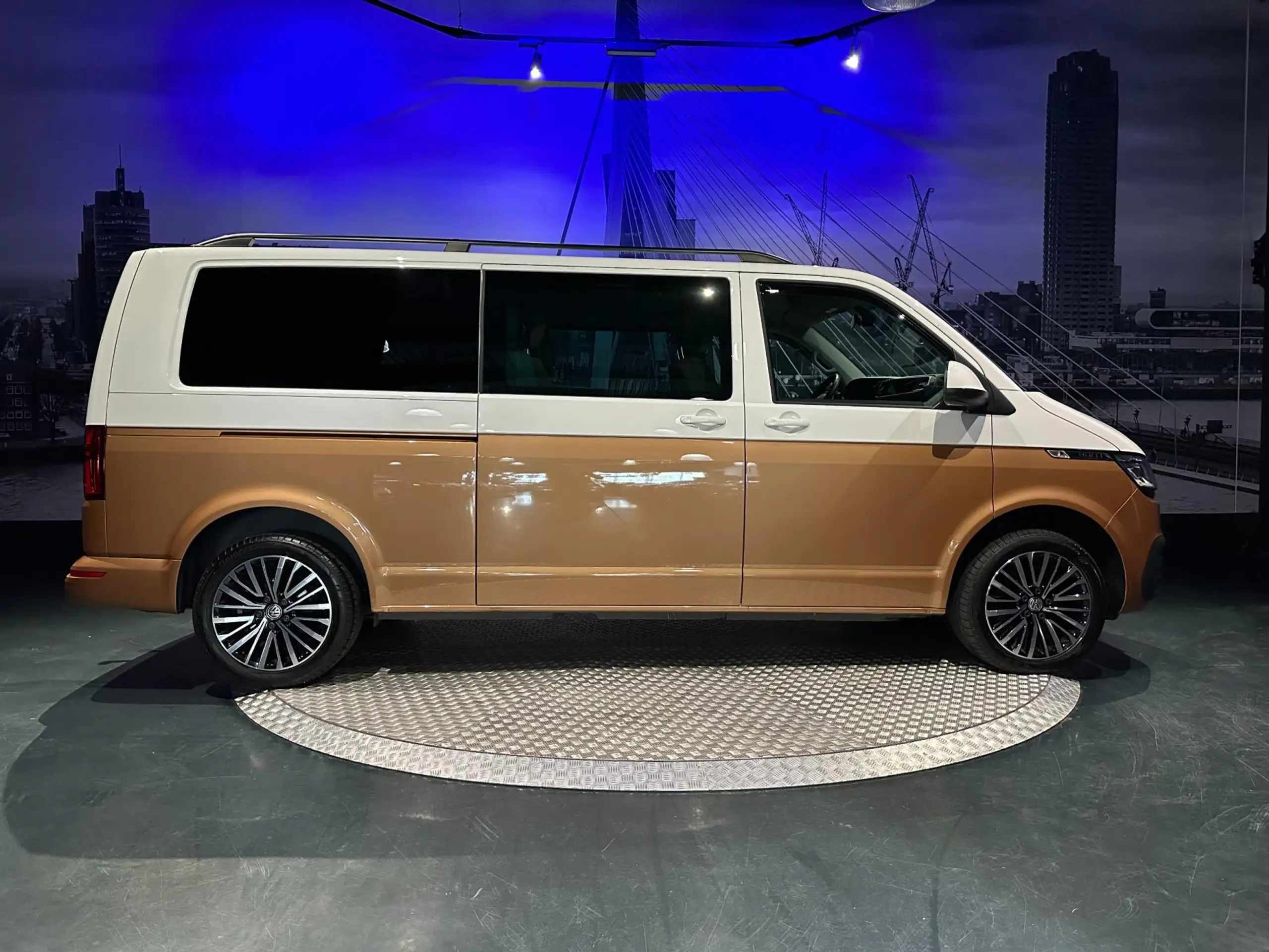 Volkswagen - Transporter