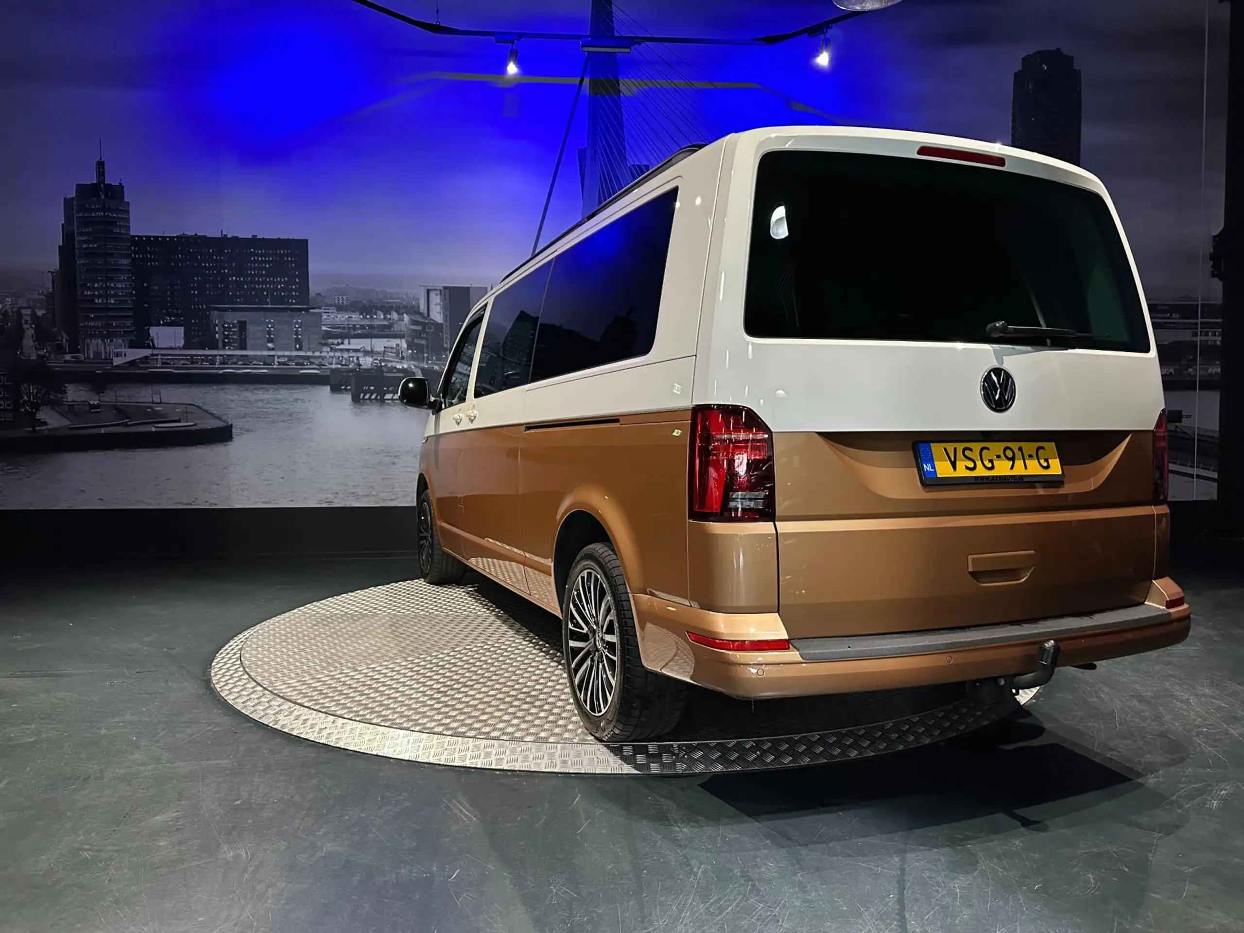 Volkswagen - Transporter