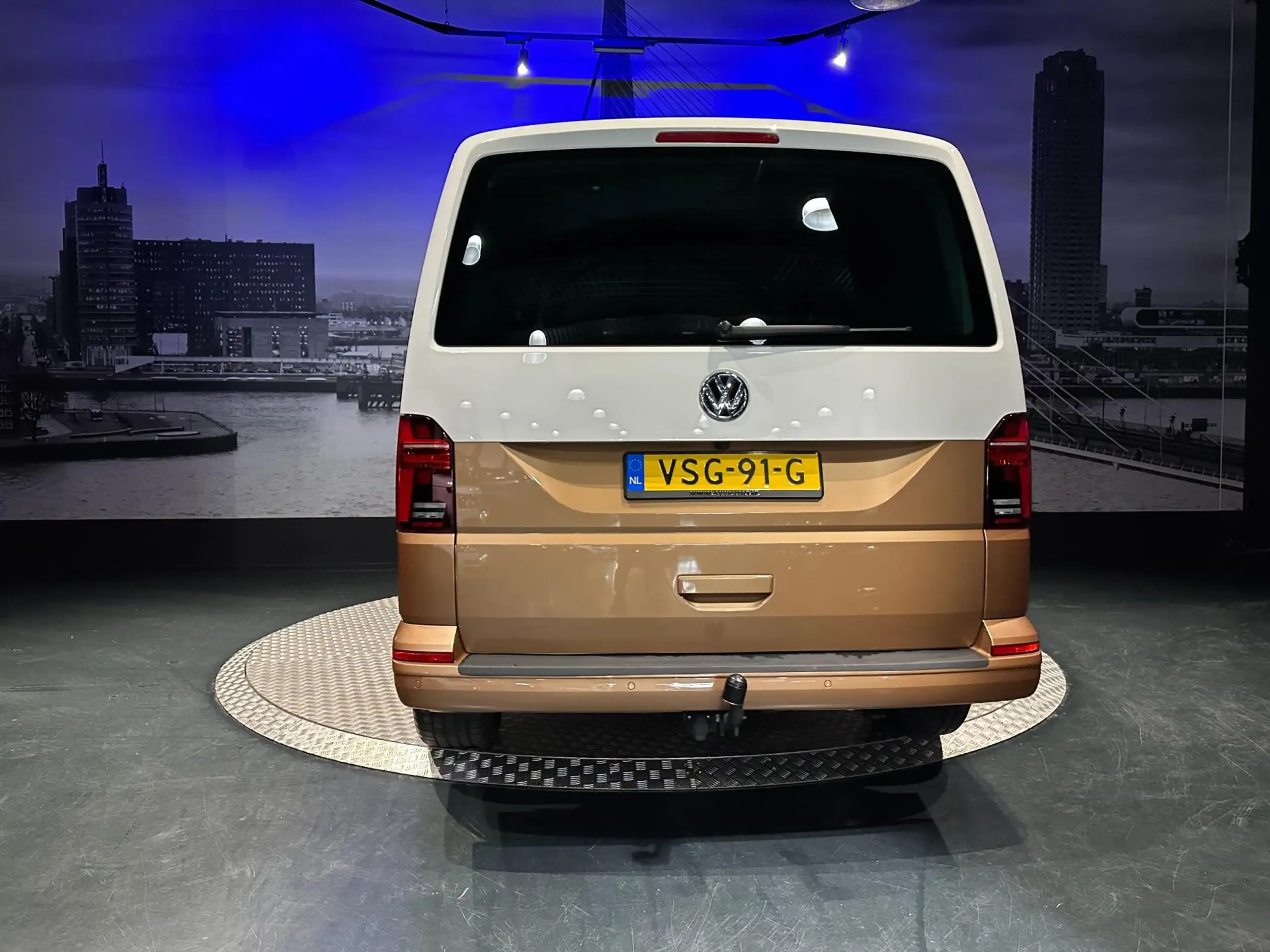 Volkswagen - Transporter