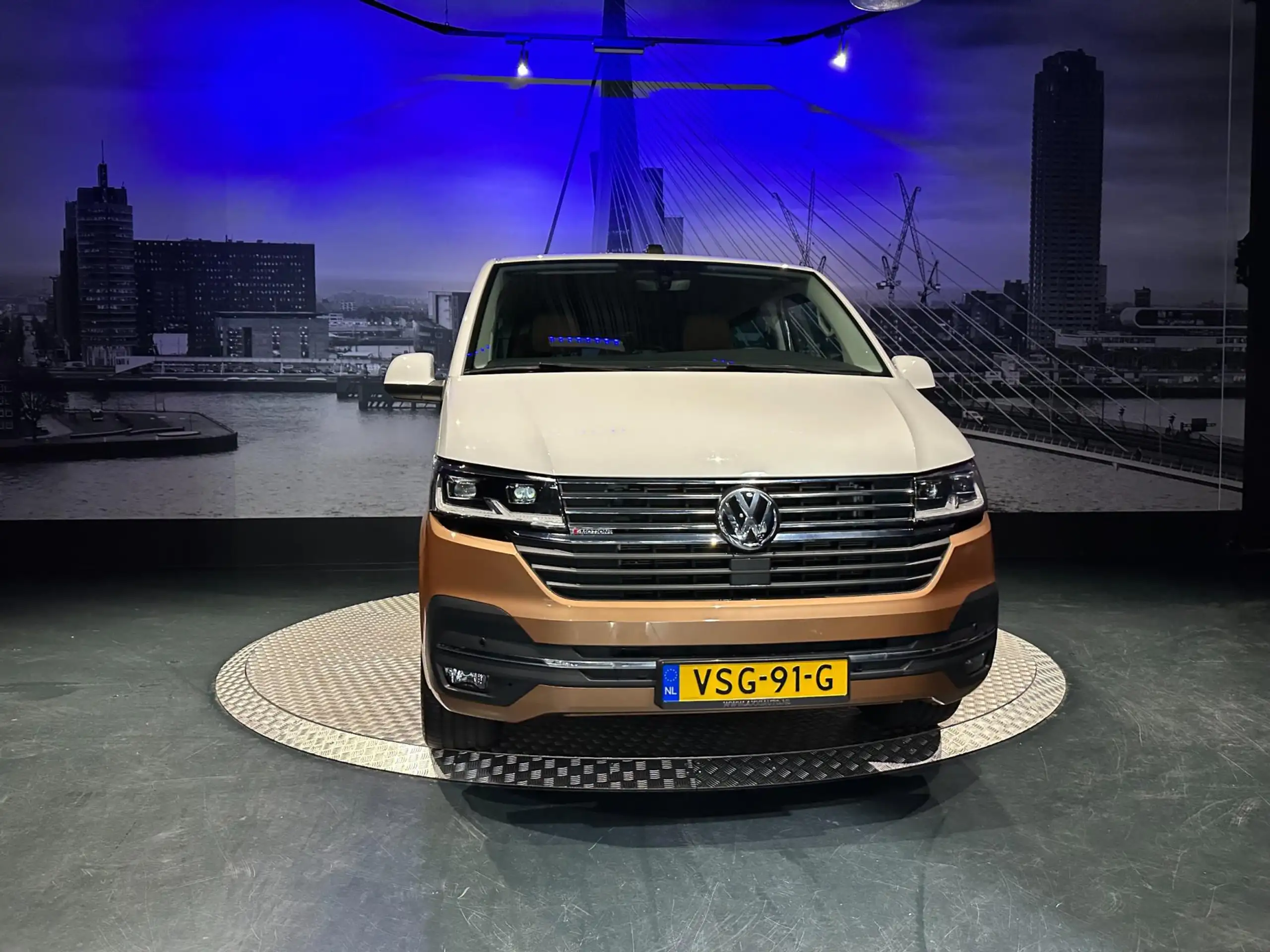 Volkswagen - Transporter