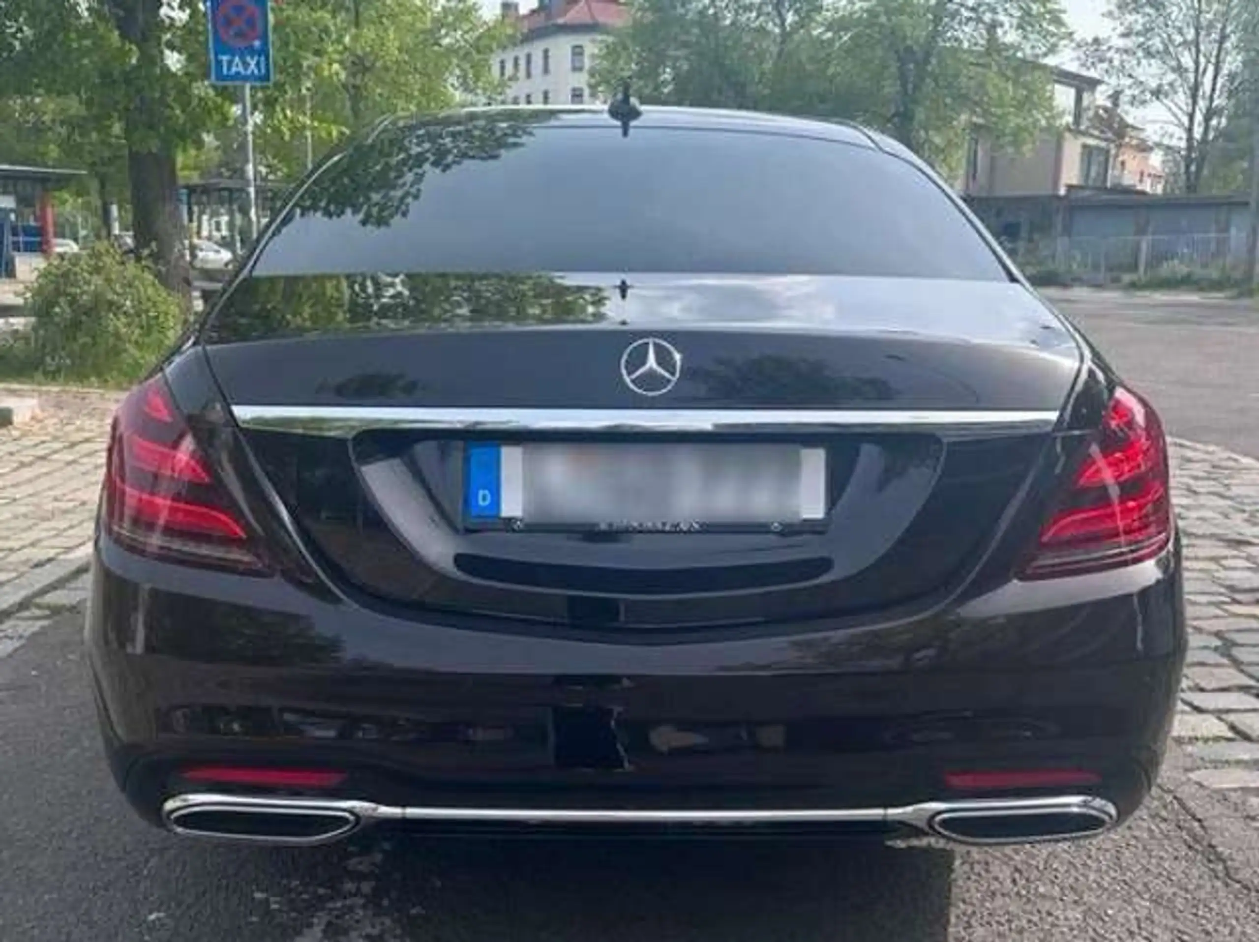 Mercedes-Benz - S 400