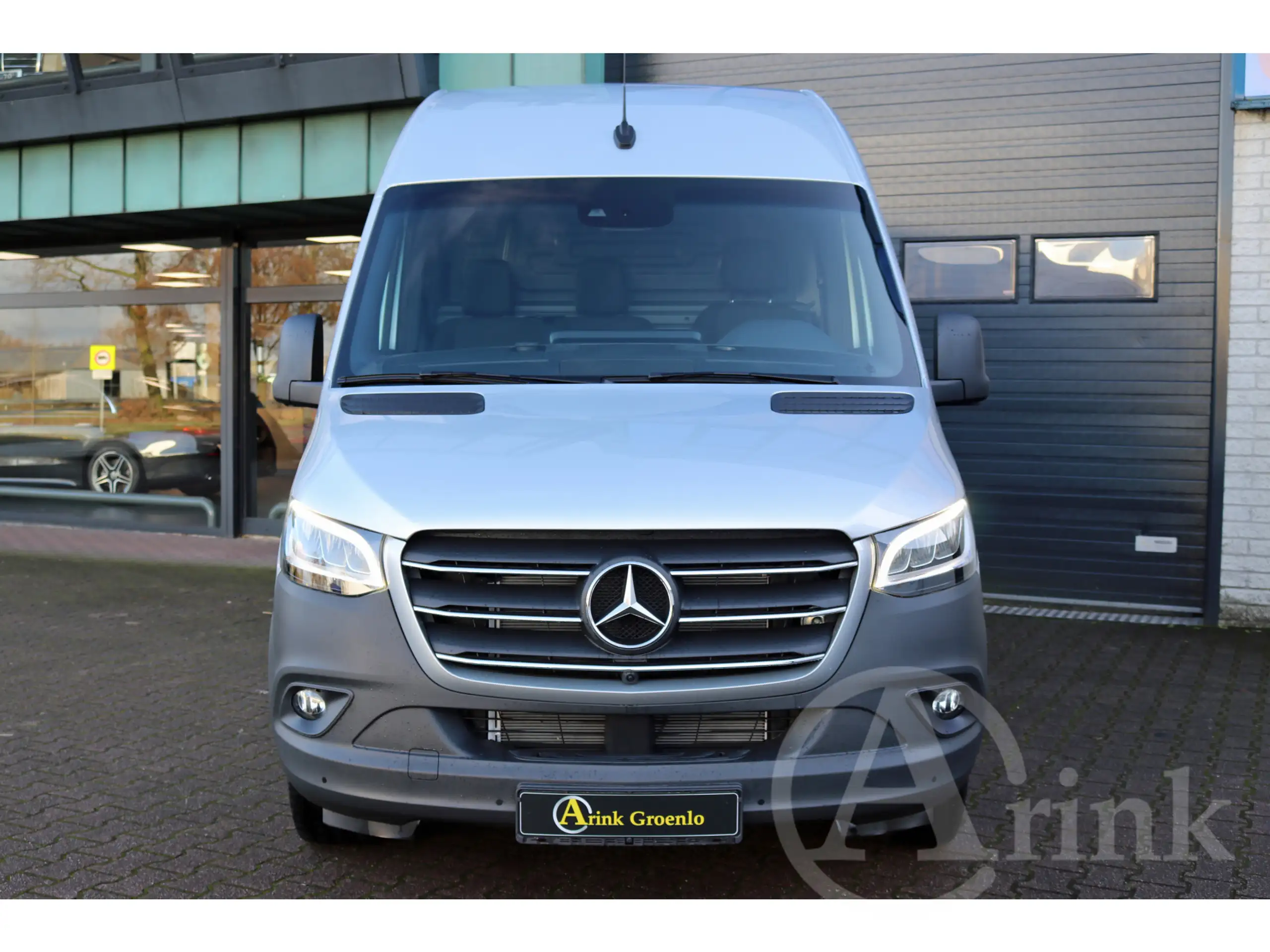 Mercedes-Benz - Sprinter