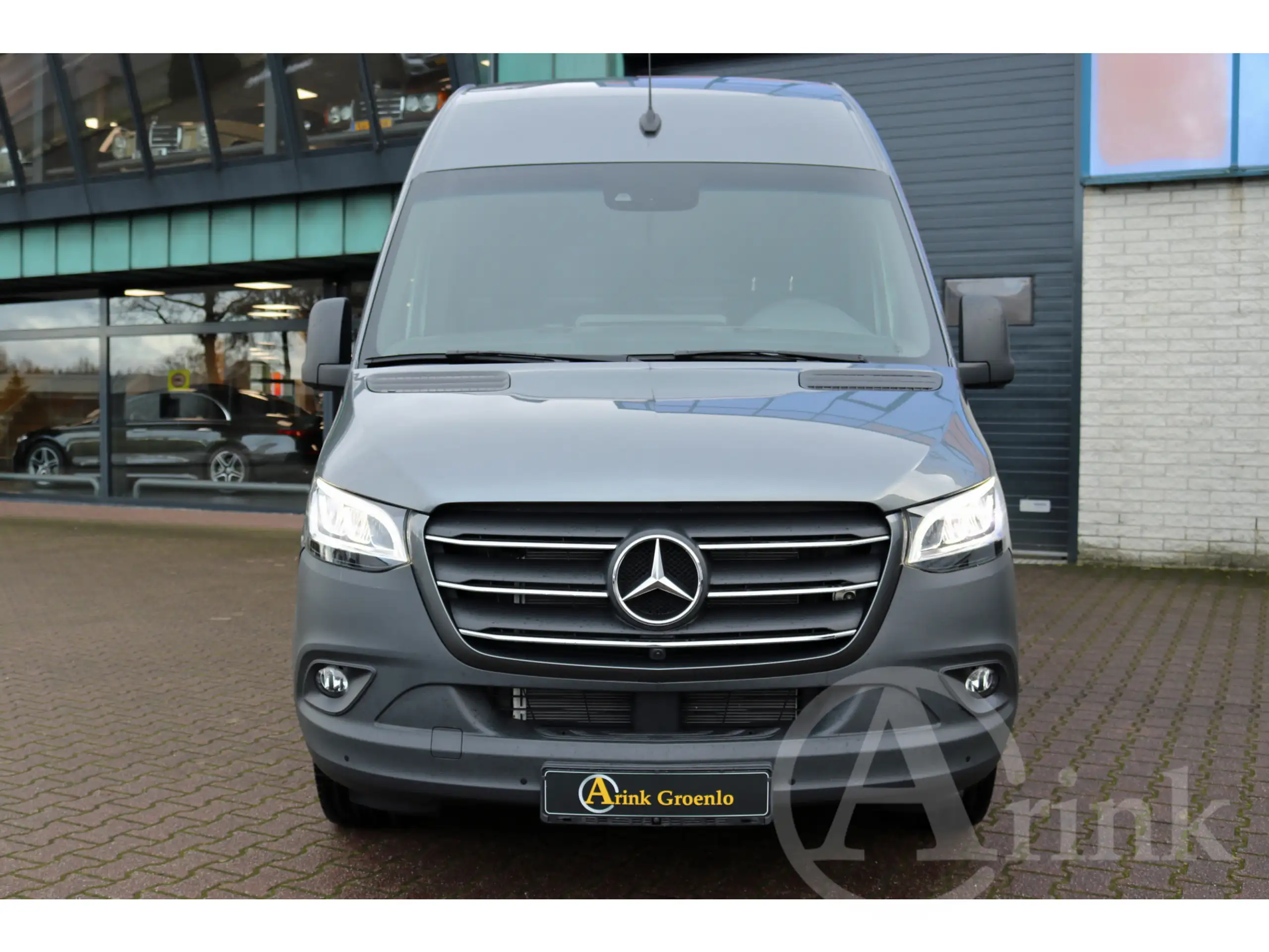 Mercedes-Benz - Sprinter