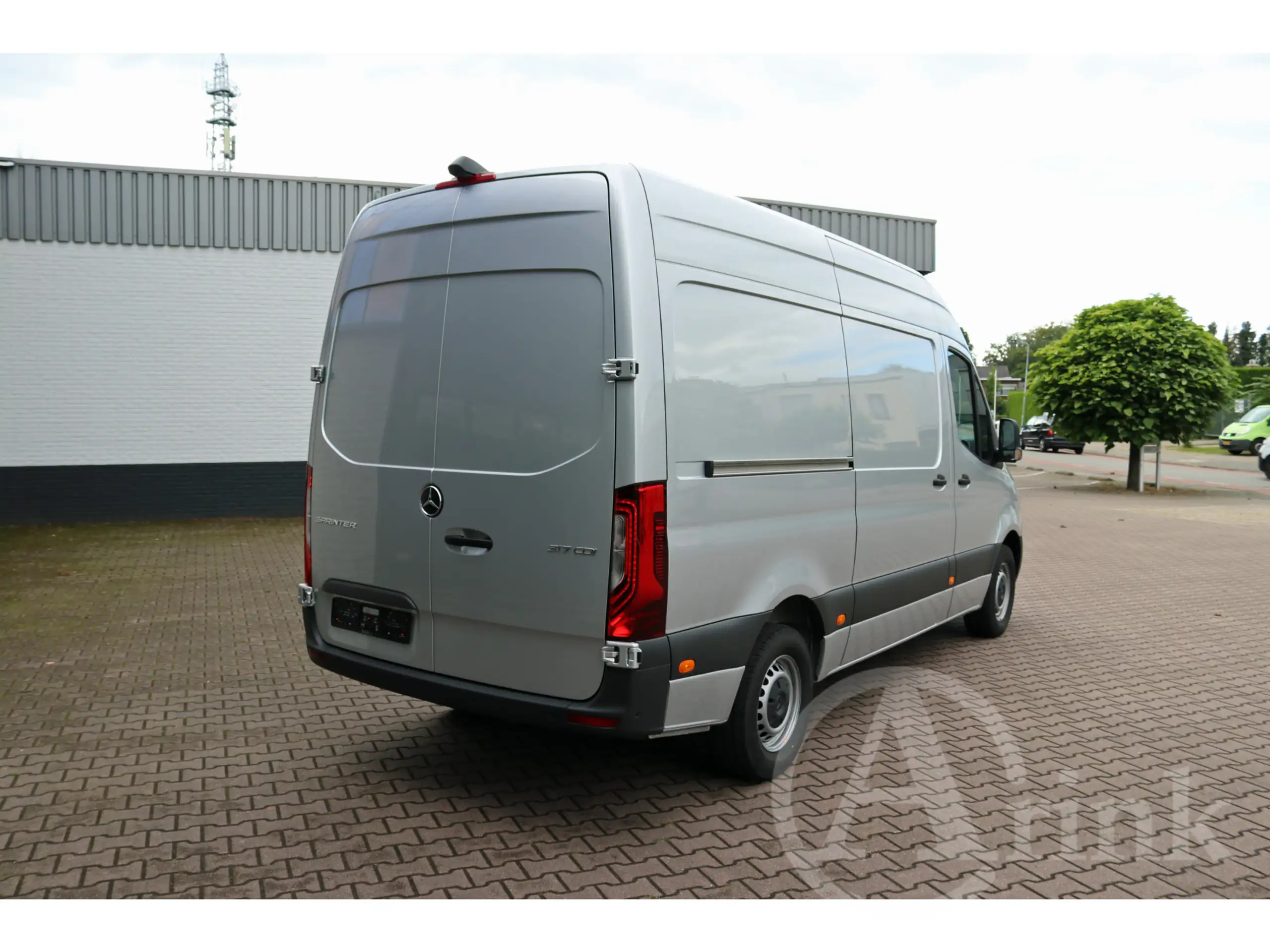 Mercedes-Benz - Sprinter