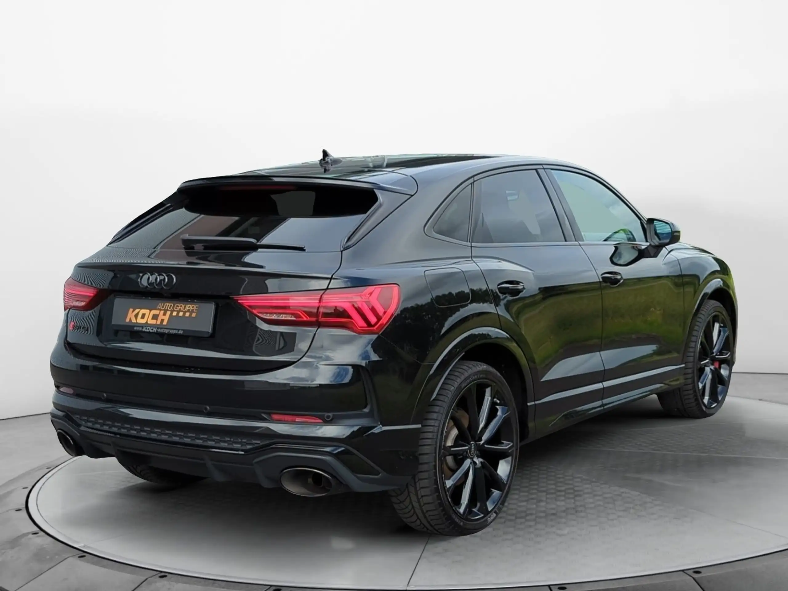 Audi - RS Q3