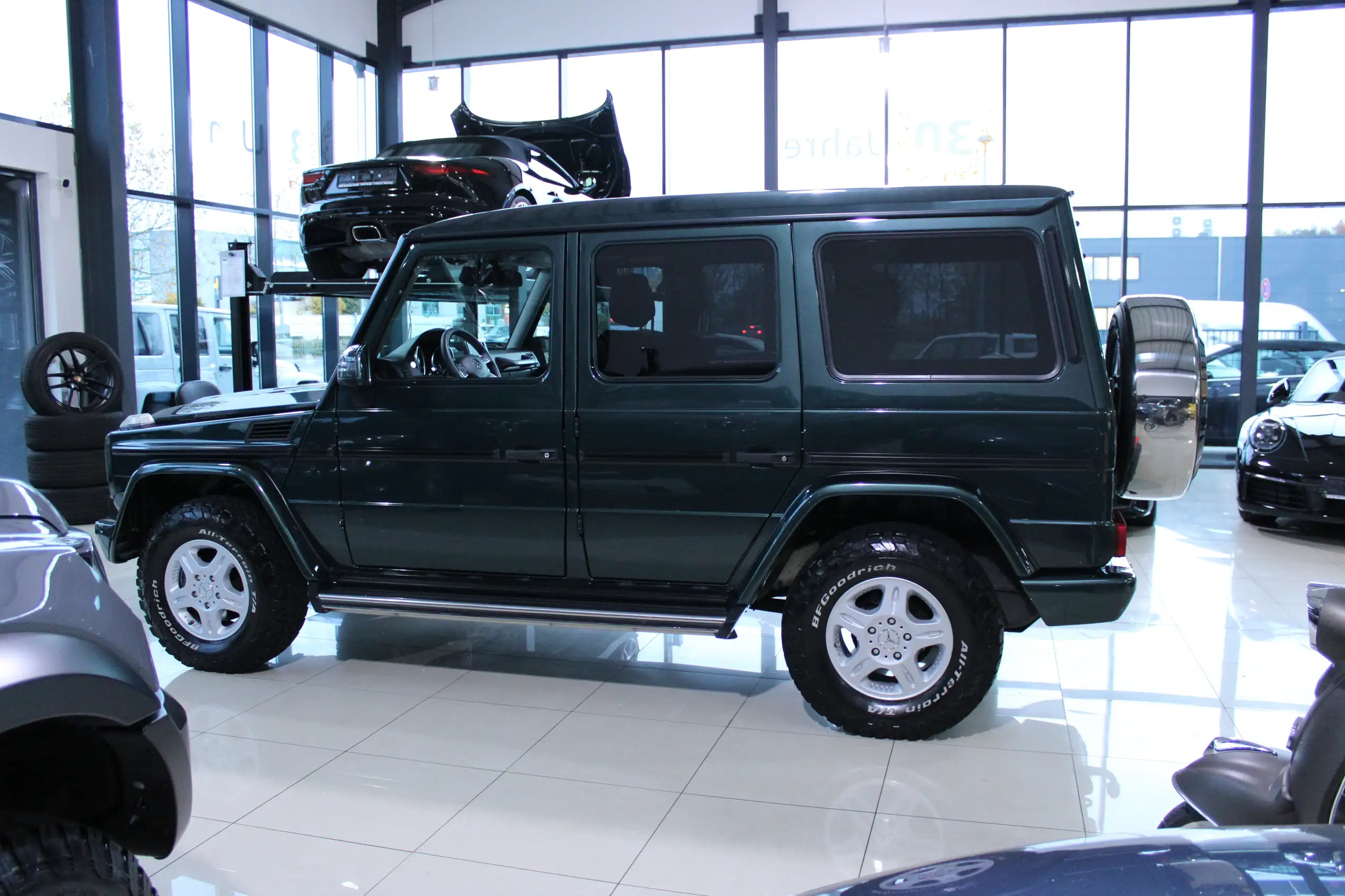 Mercedes-Benz - G