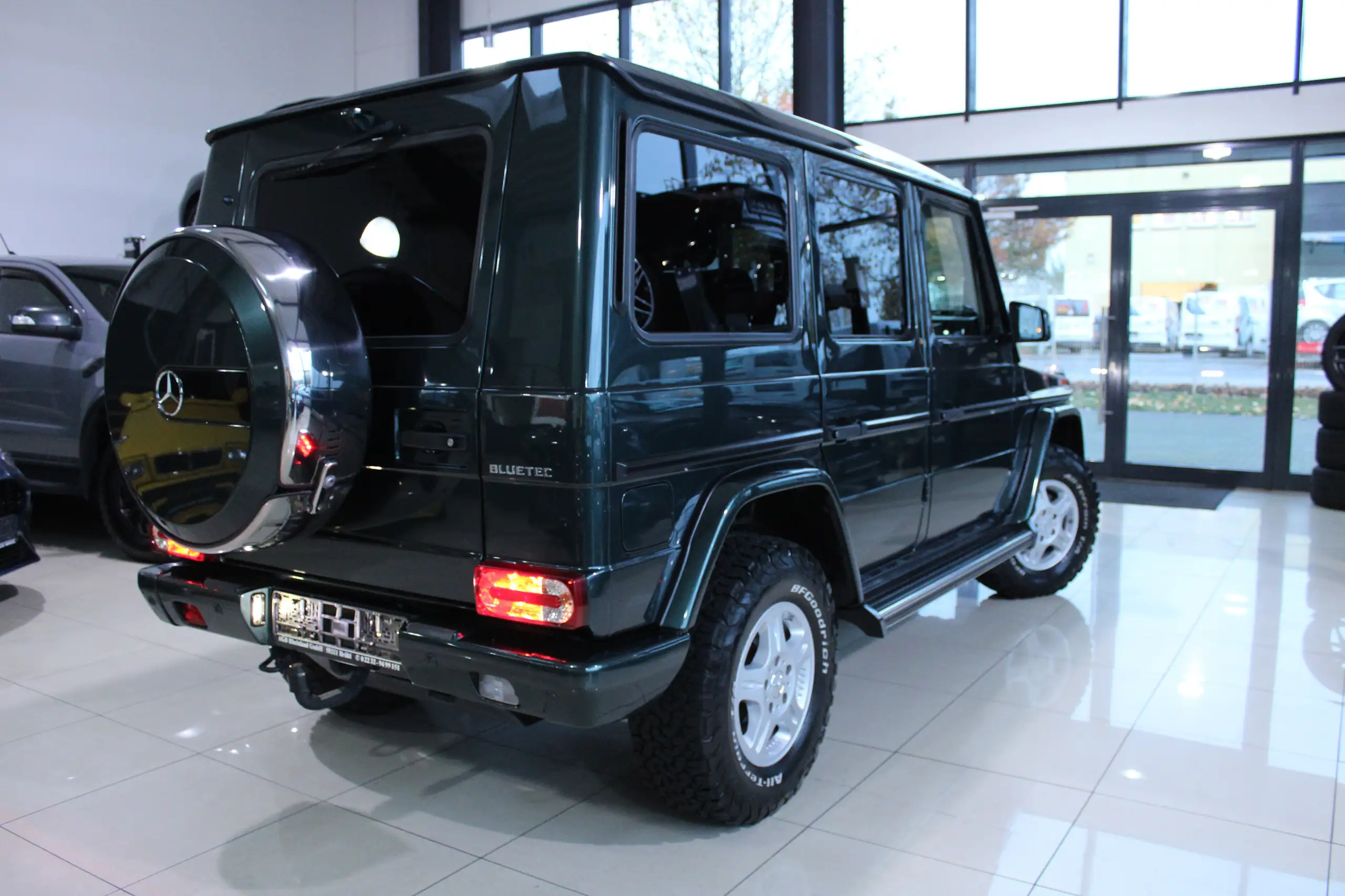 Mercedes-Benz - G