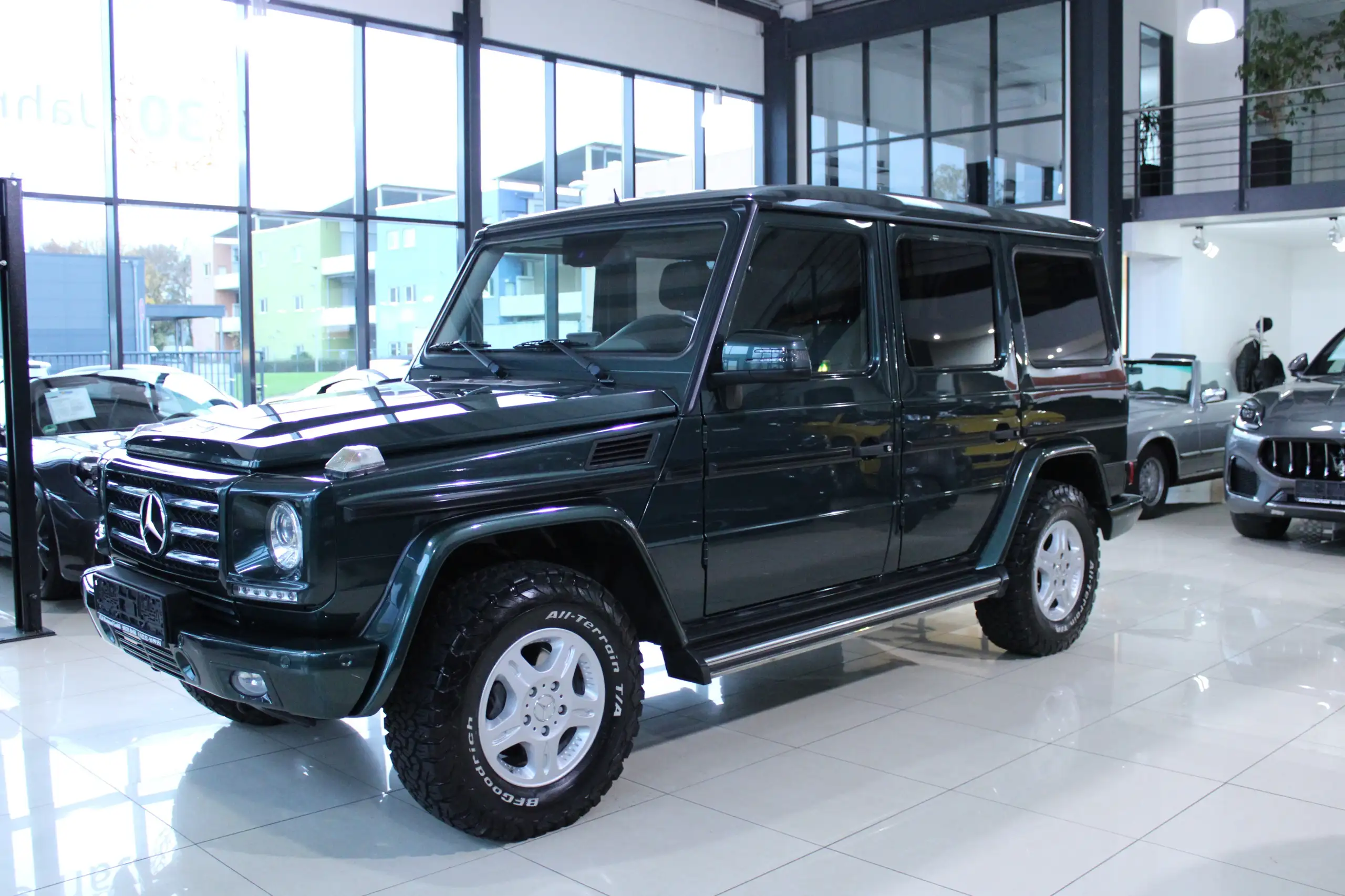 Mercedes-Benz - G