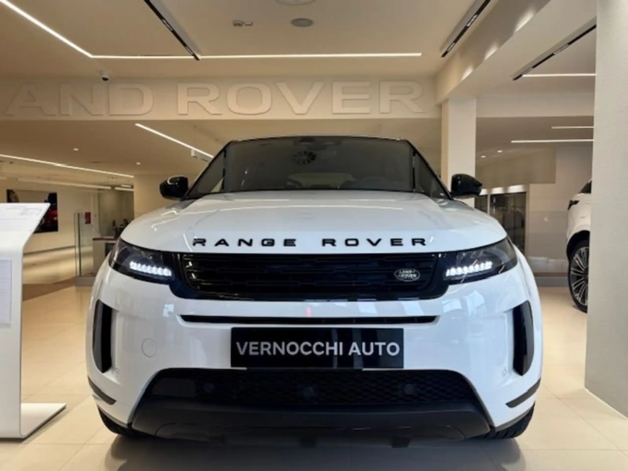 Land Rover - Range Rover Evoque