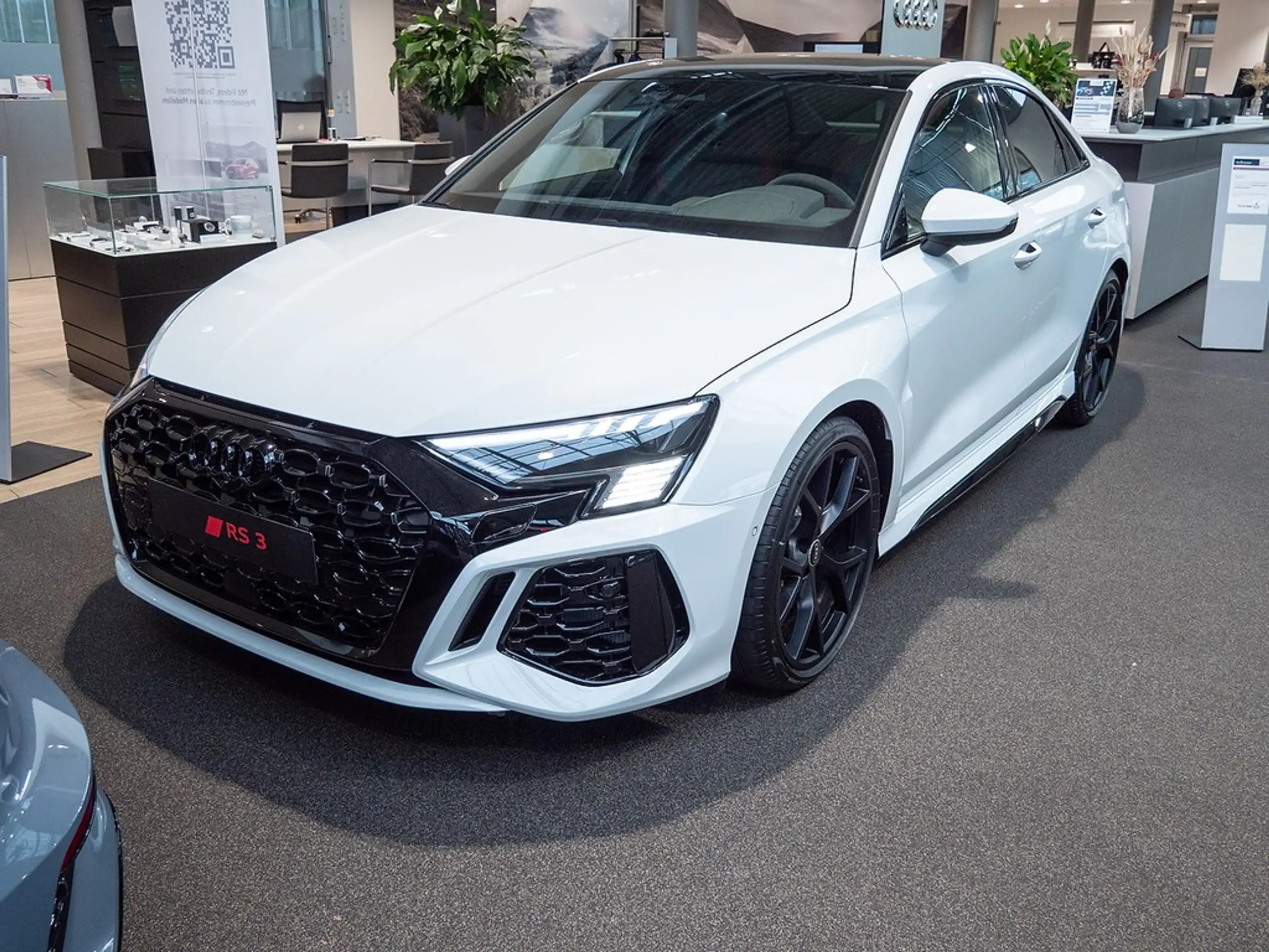 Audi - RS3