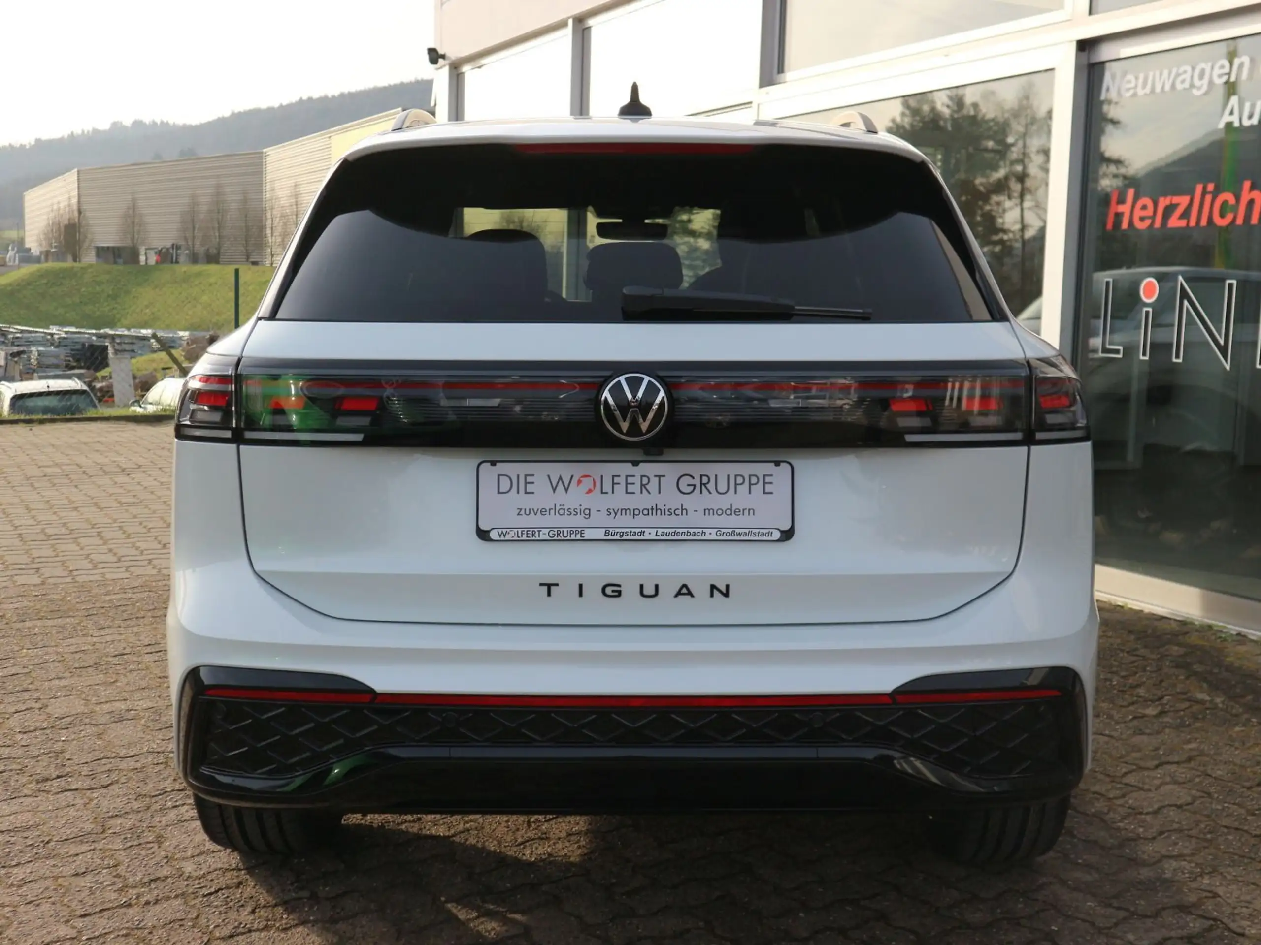 Volkswagen - Tiguan