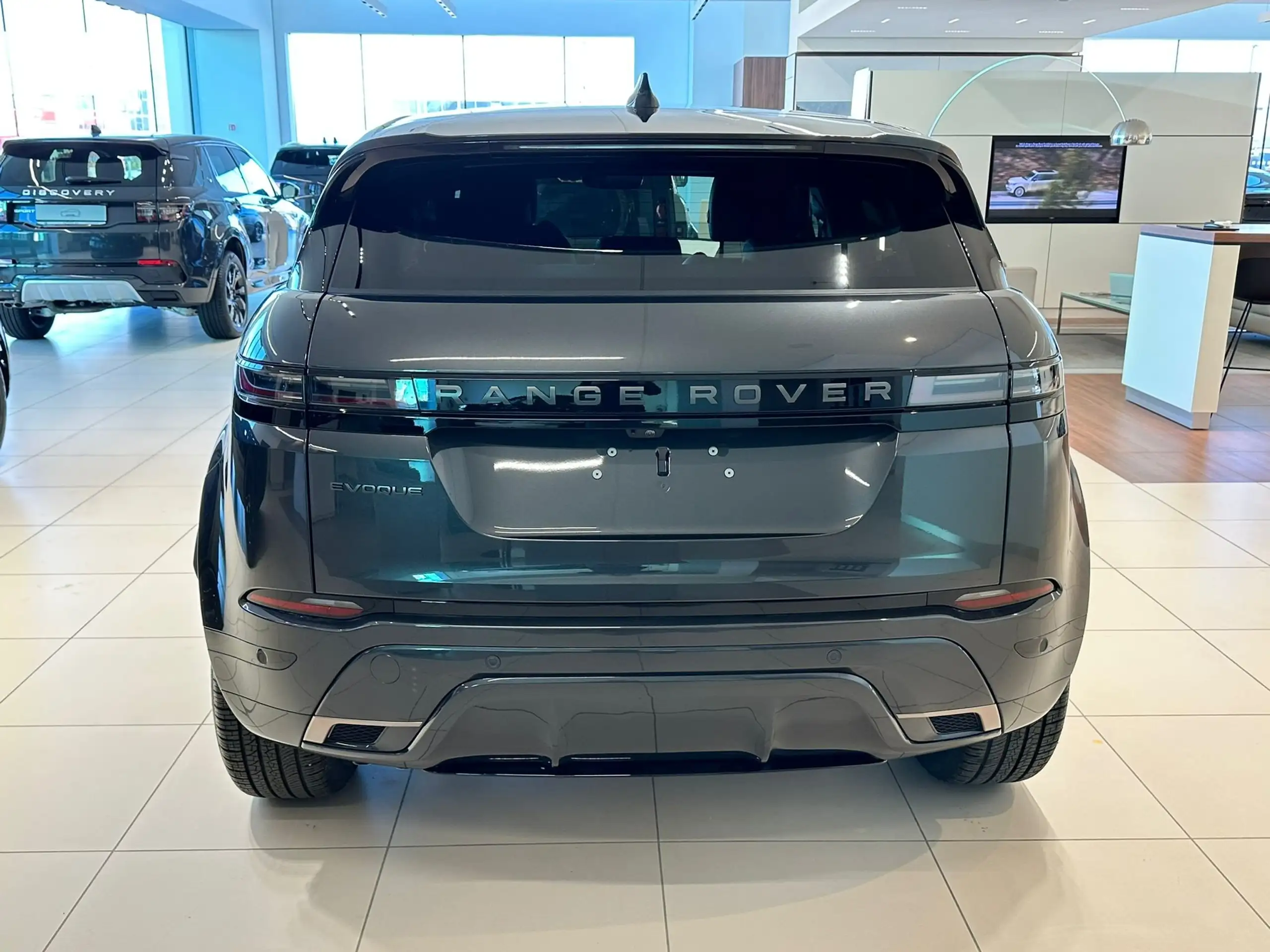 Land Rover - Range Rover Evoque