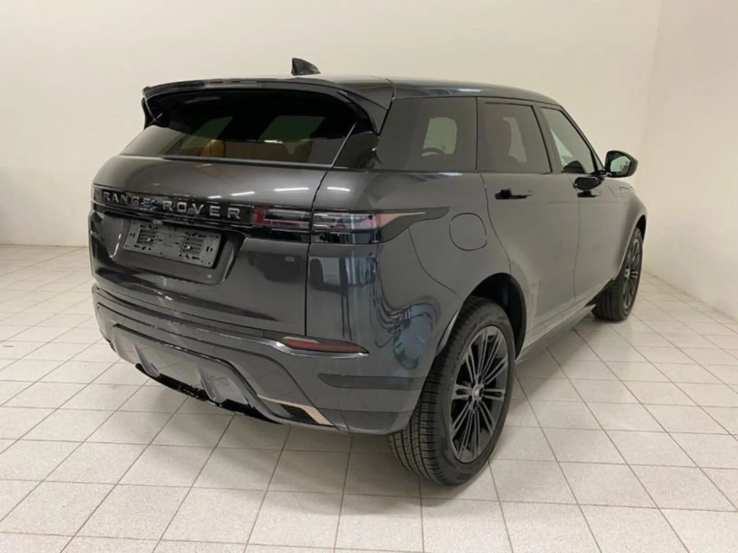 Land Rover - Range Rover Evoque