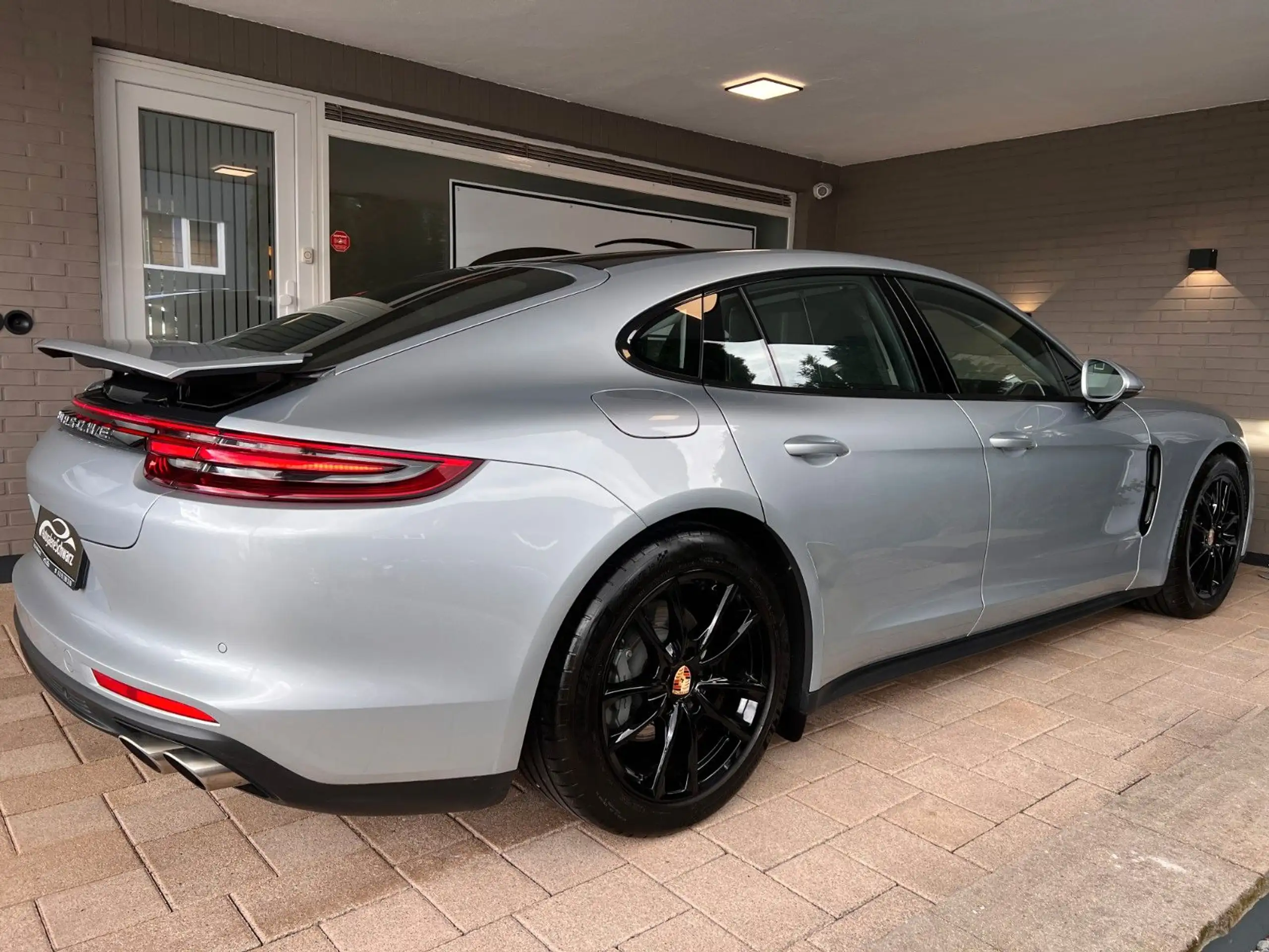 Porsche - Panamera