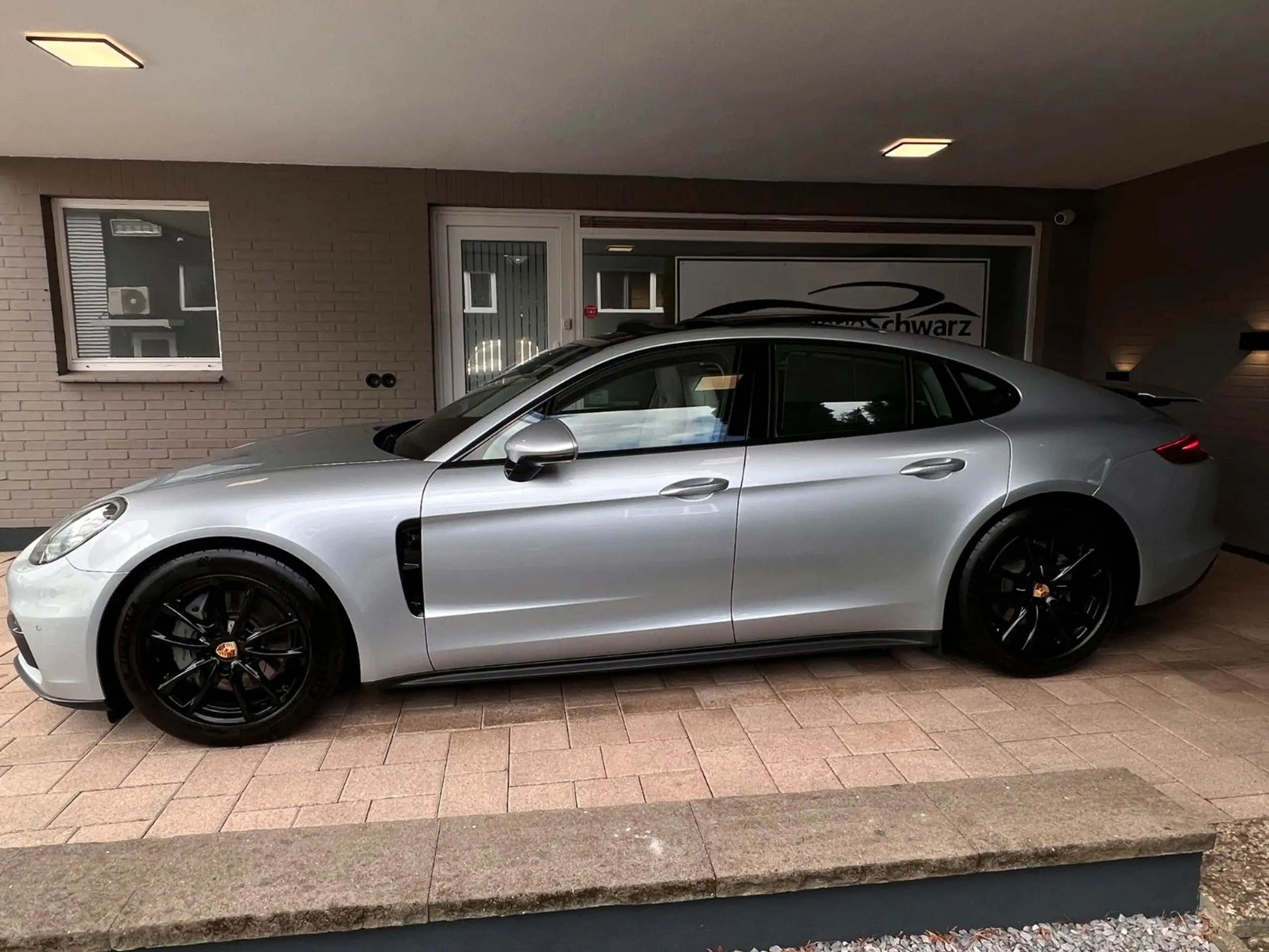 Porsche - Panamera