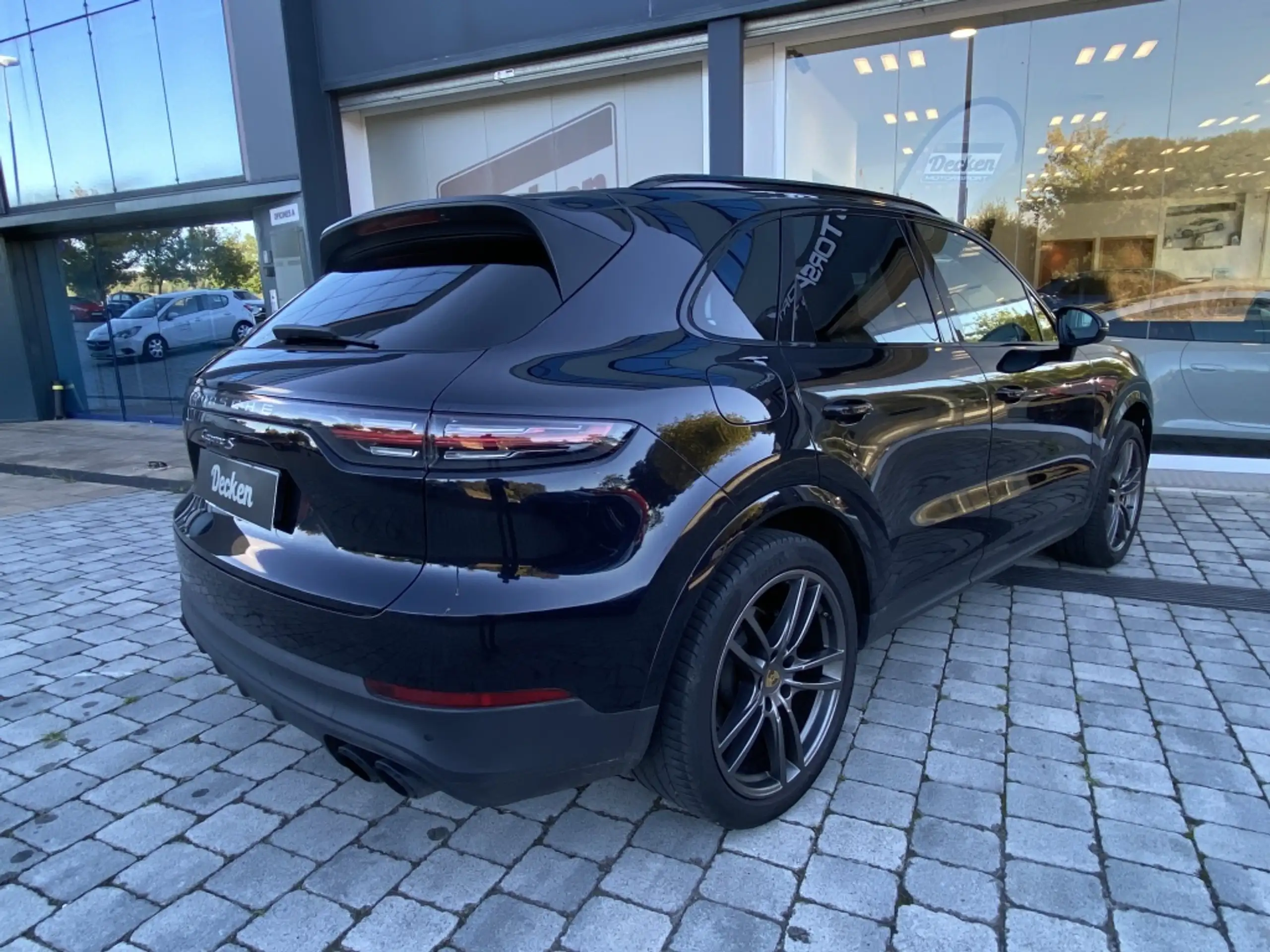 Porsche - Cayenne