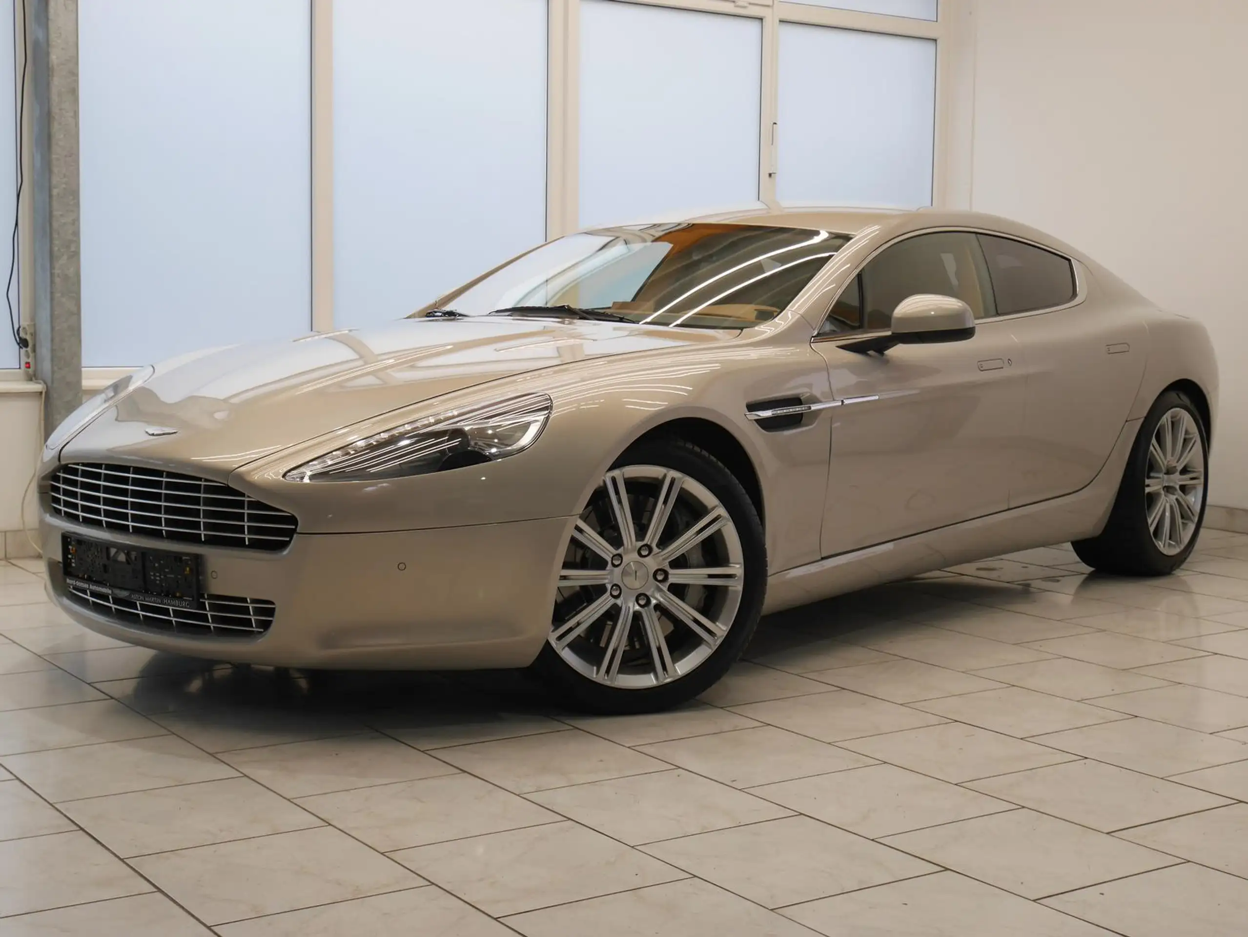 Aston Martin - Rapide