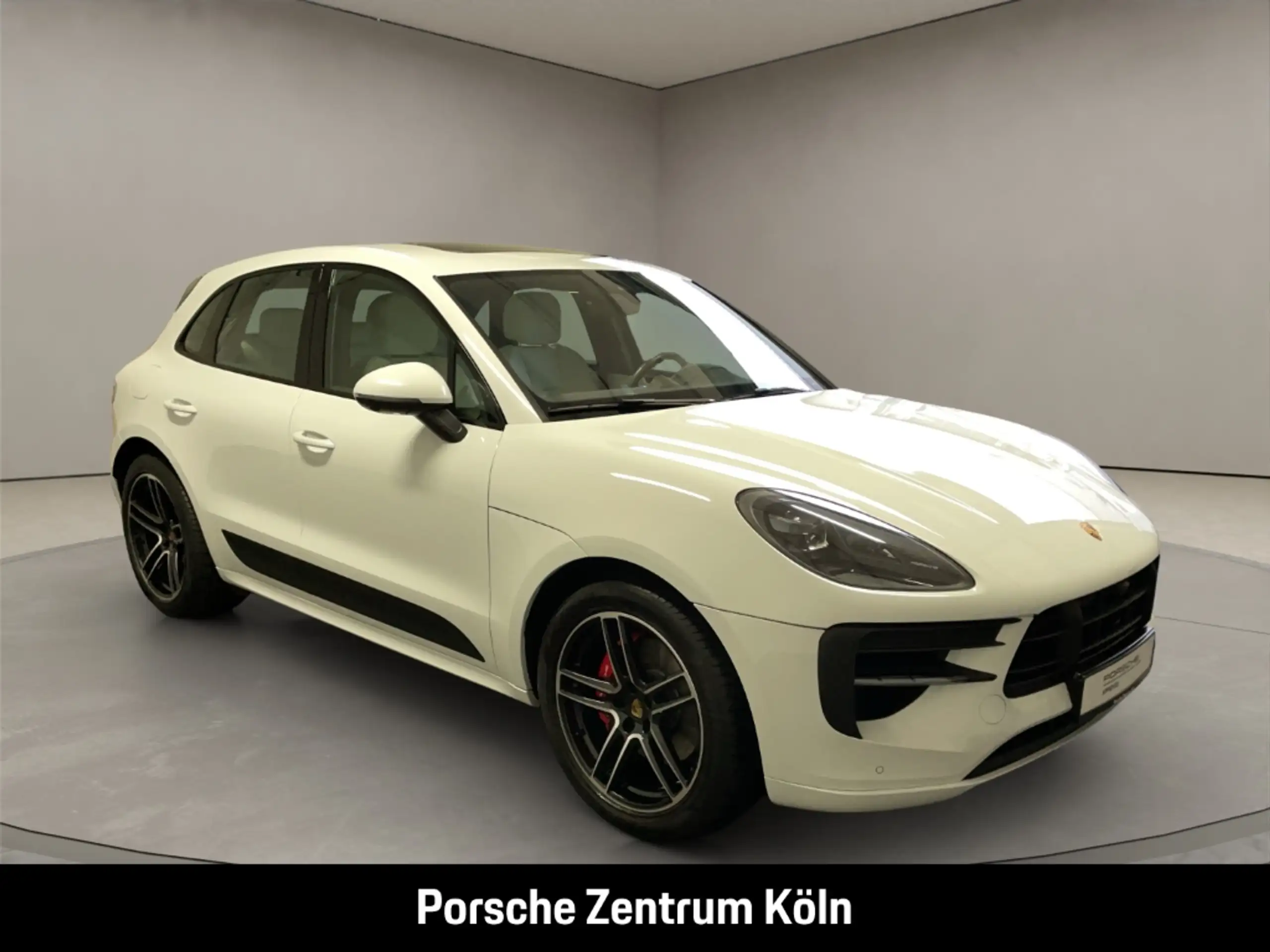 Porsche - Macan