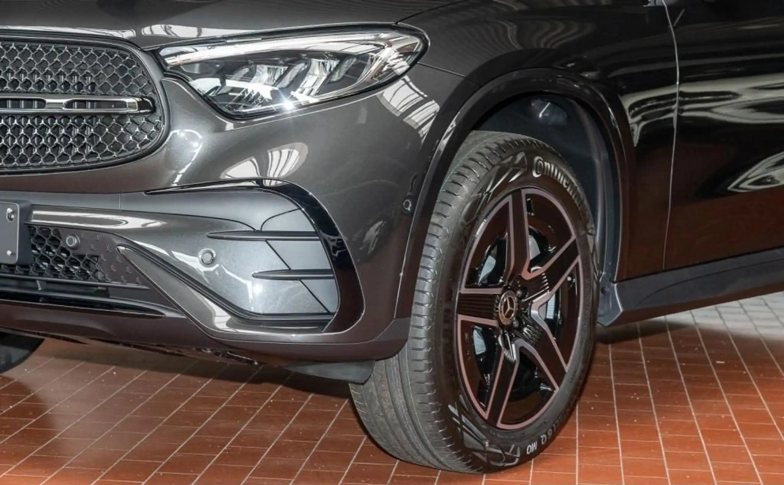 Mercedes-Benz - GLC 300