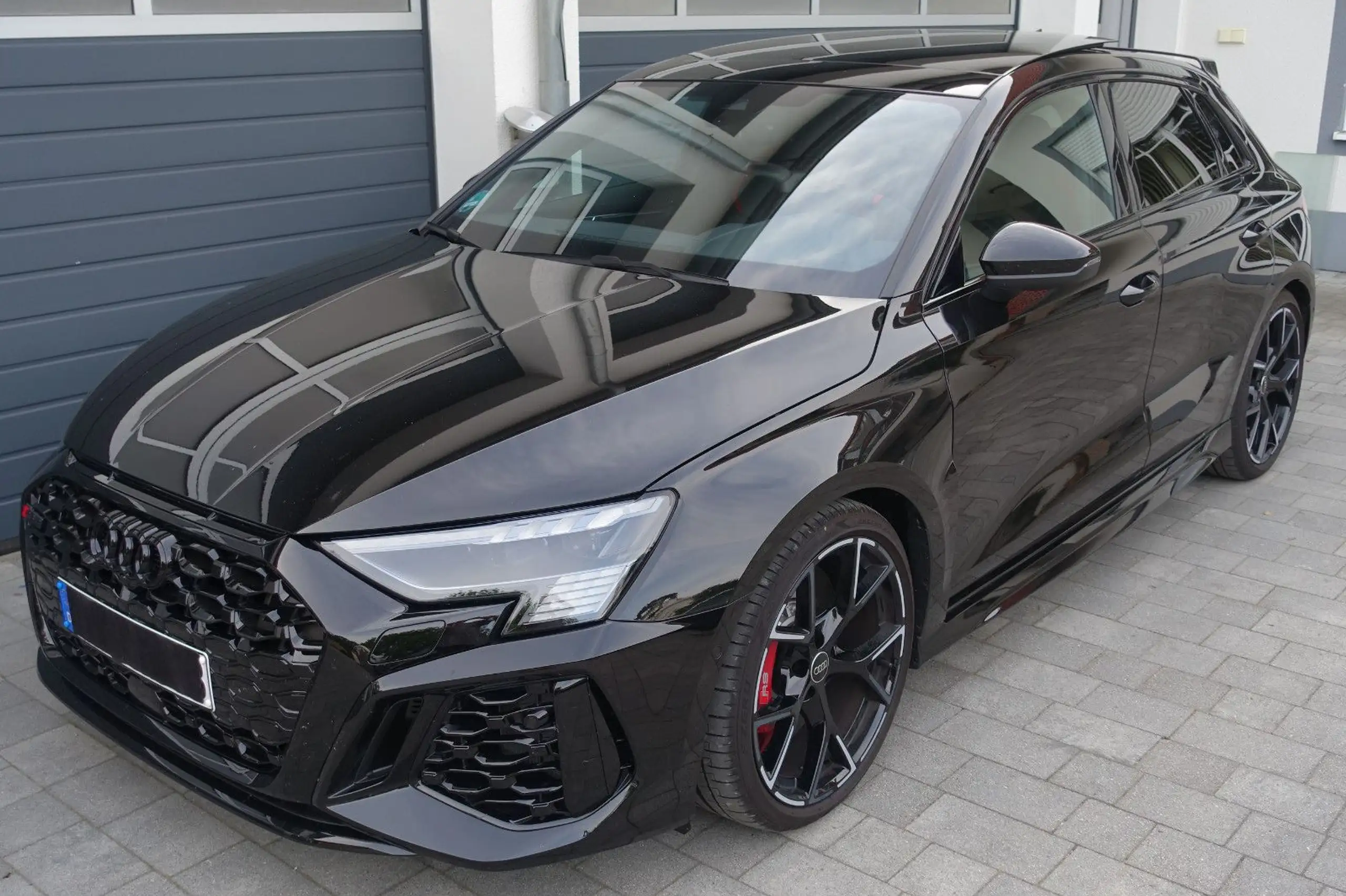 Audi - RS3