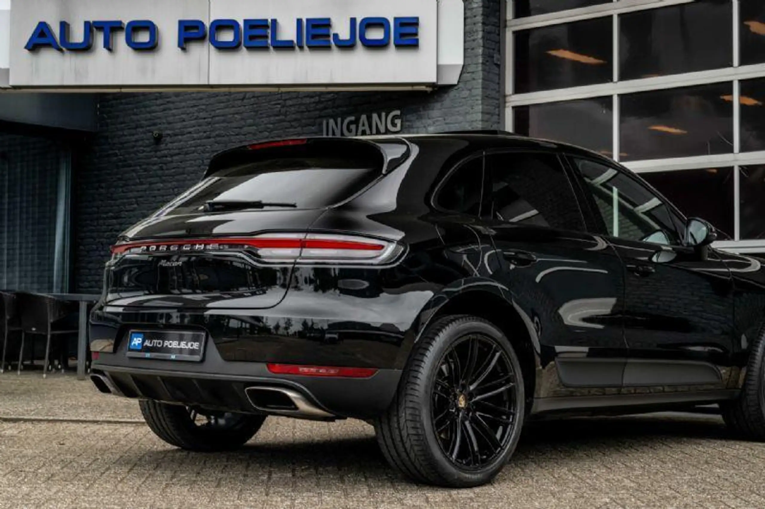 Porsche - Macan