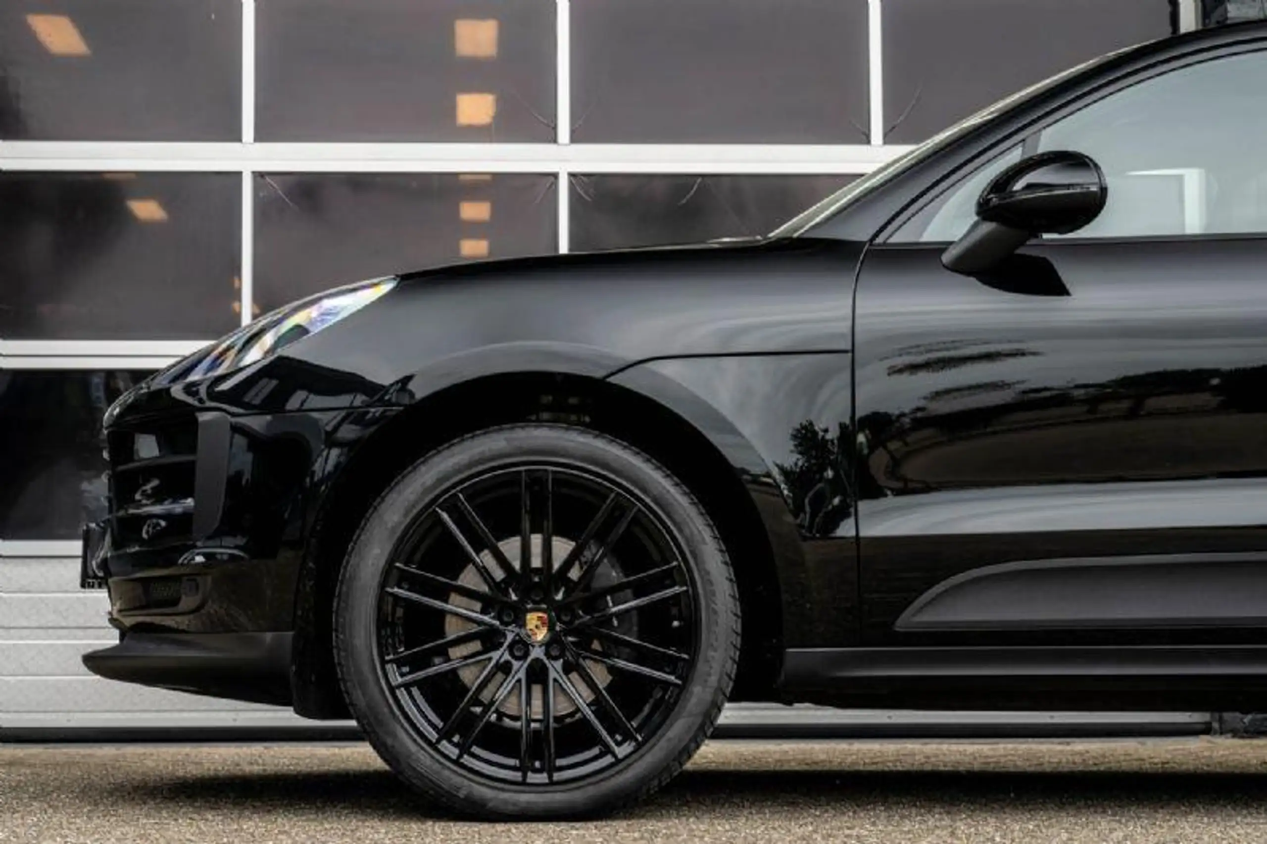 Porsche - Macan