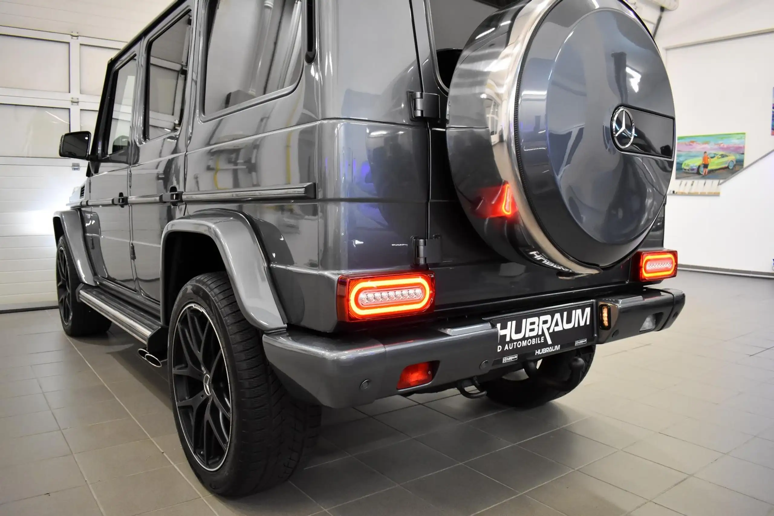 Mercedes-Benz - G 500