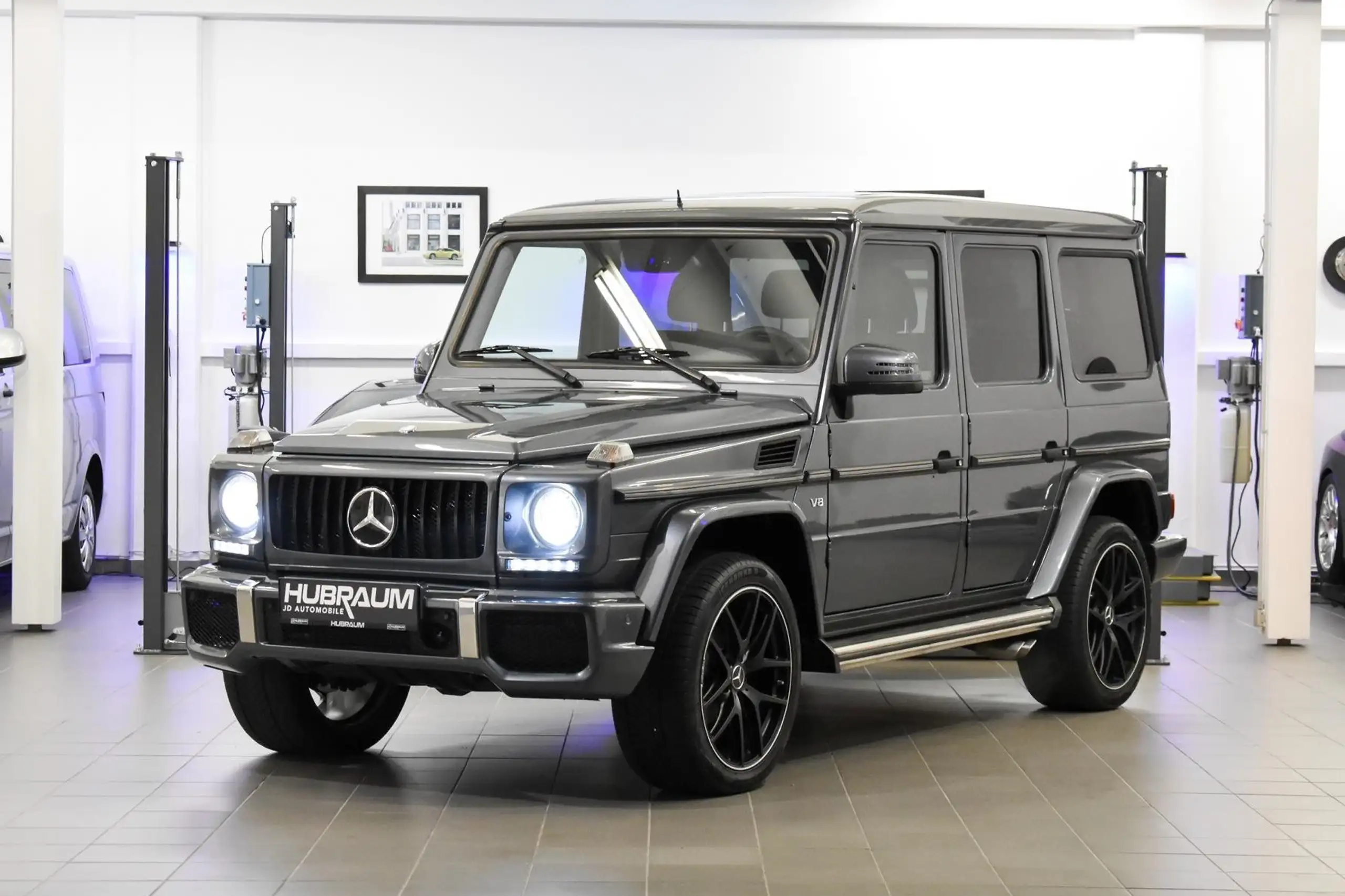 Mercedes-Benz - G 500