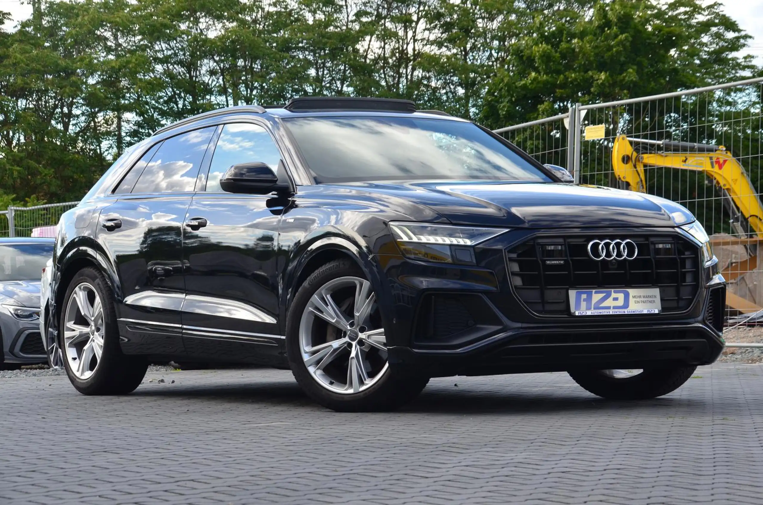 Audi - Q8