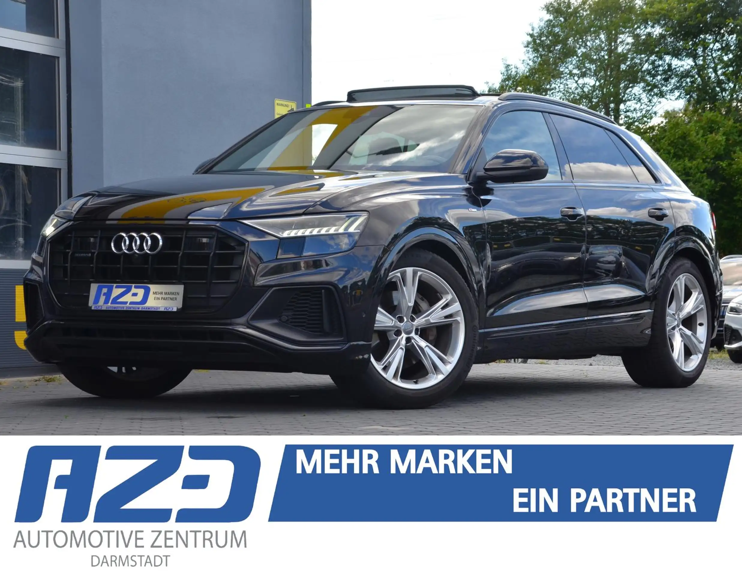 Audi - Q8