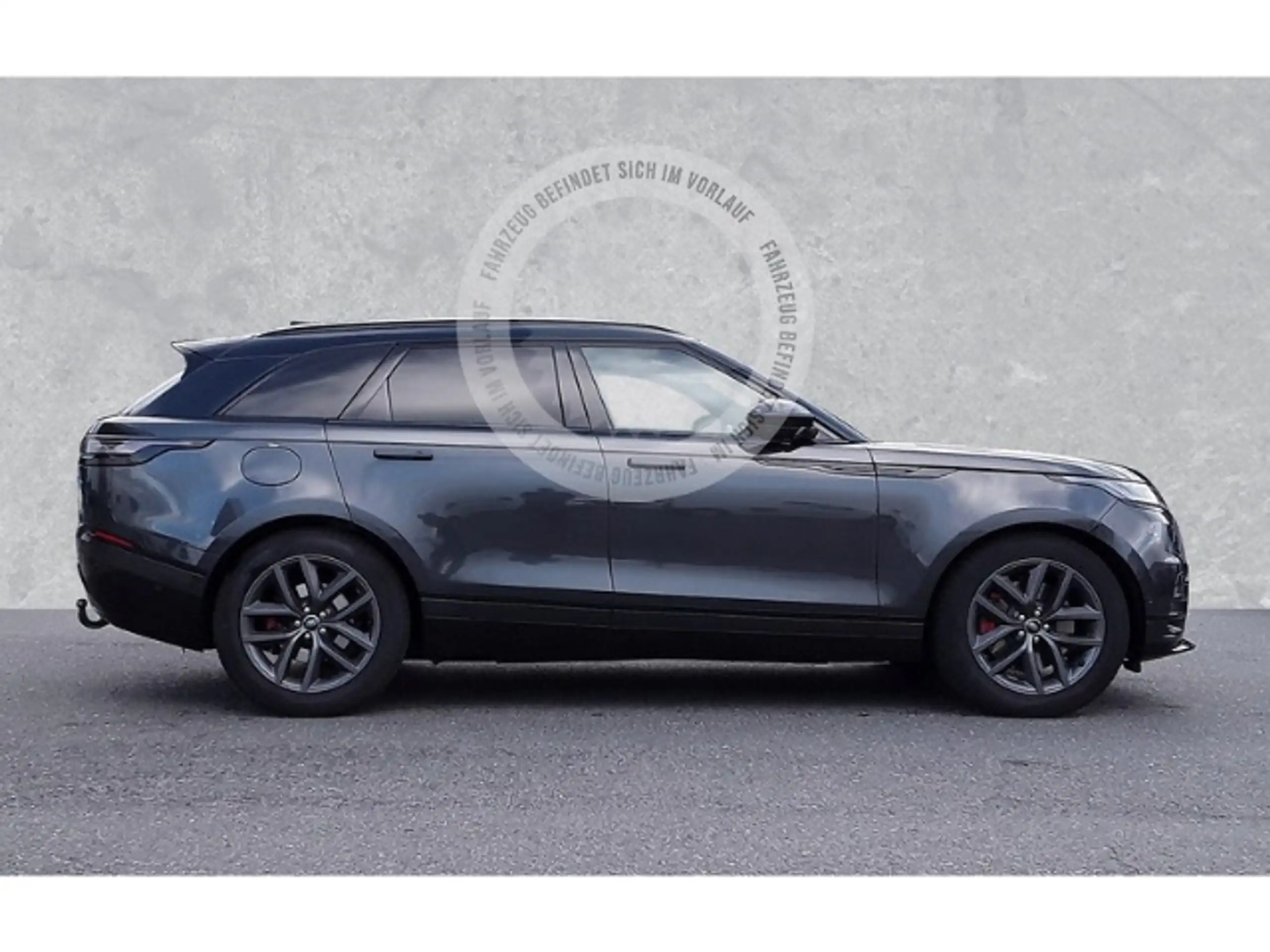 Land Rover - Range Rover Velar