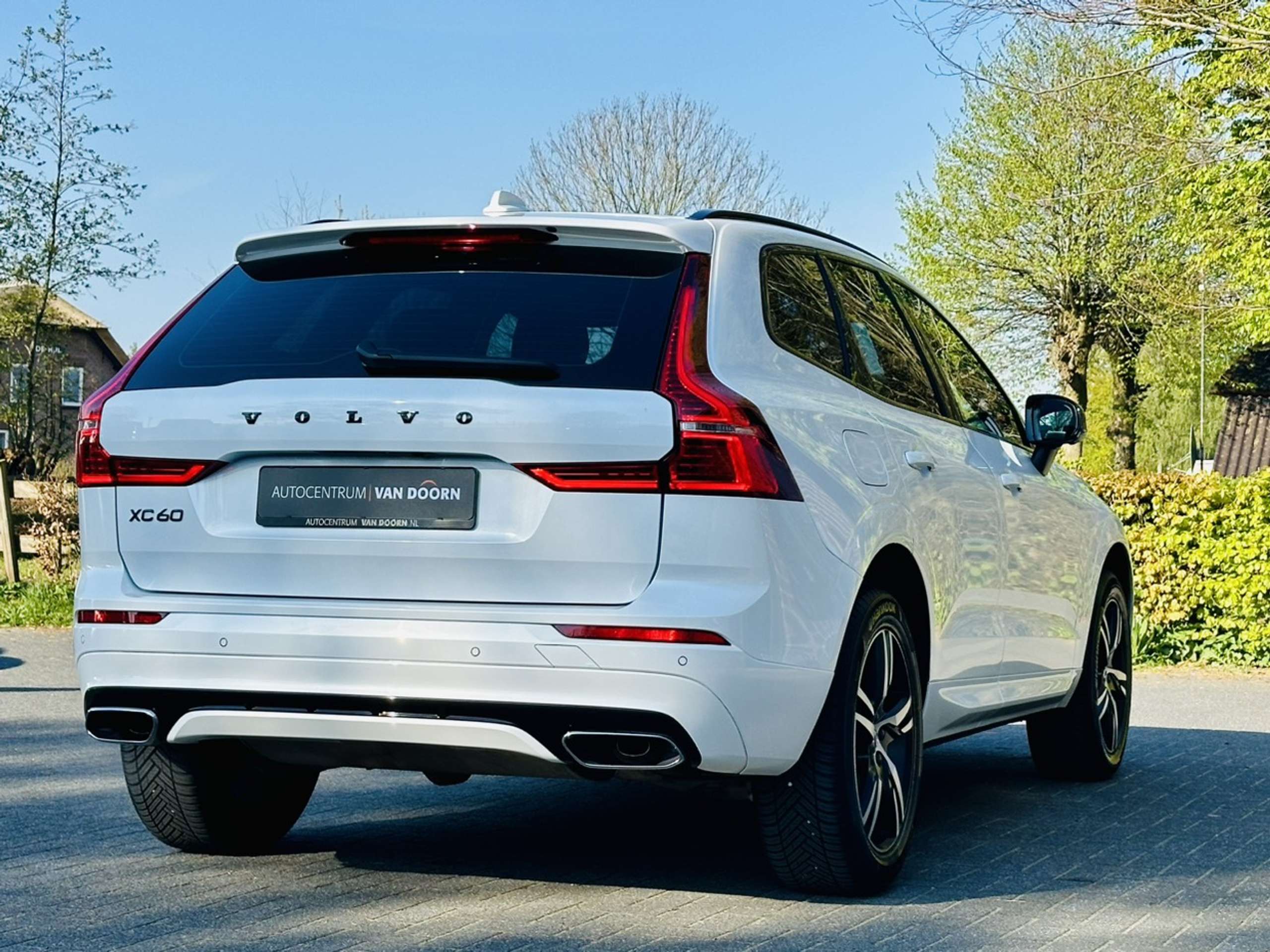 Volvo - XC60