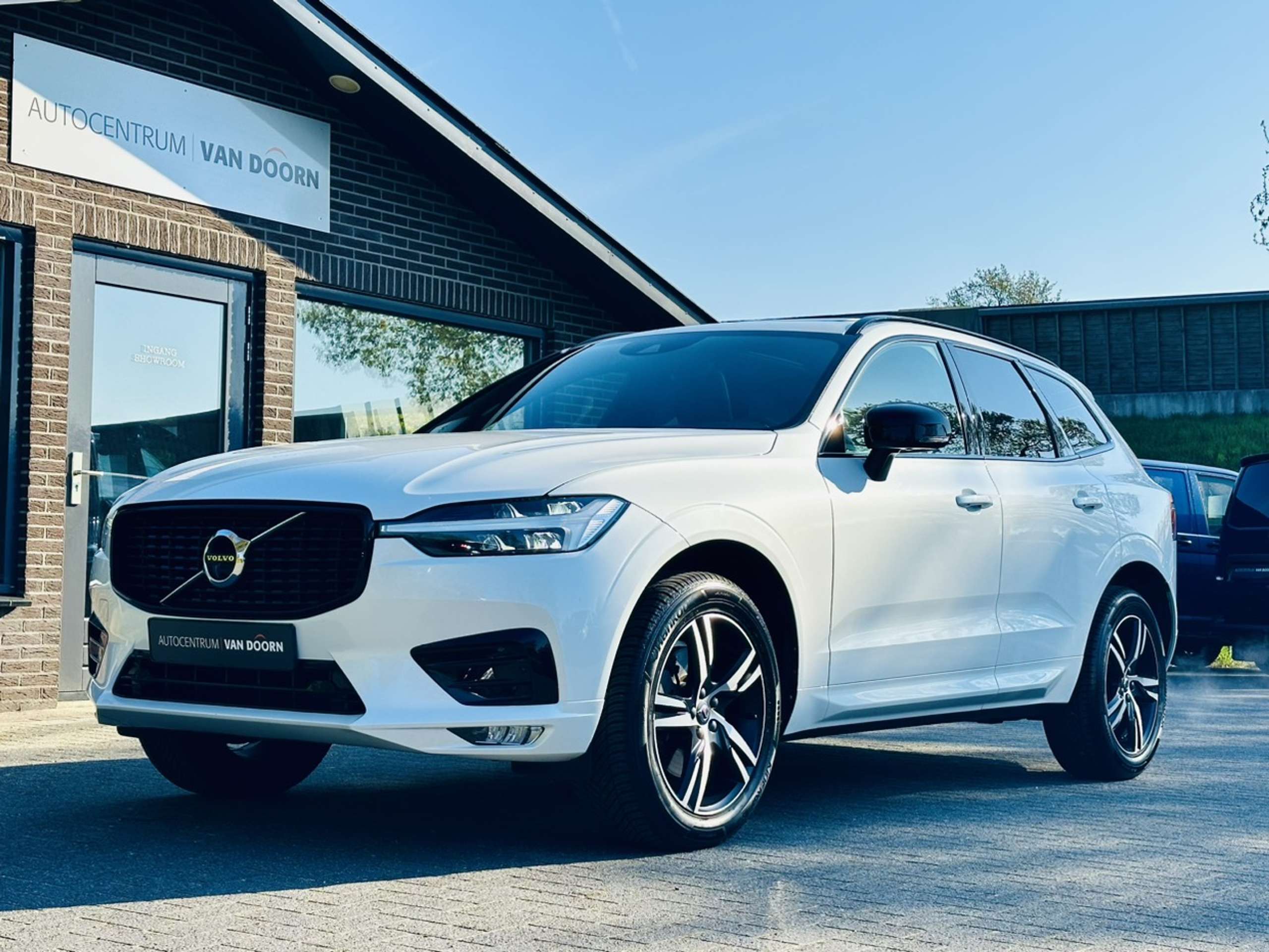 Volvo - XC60