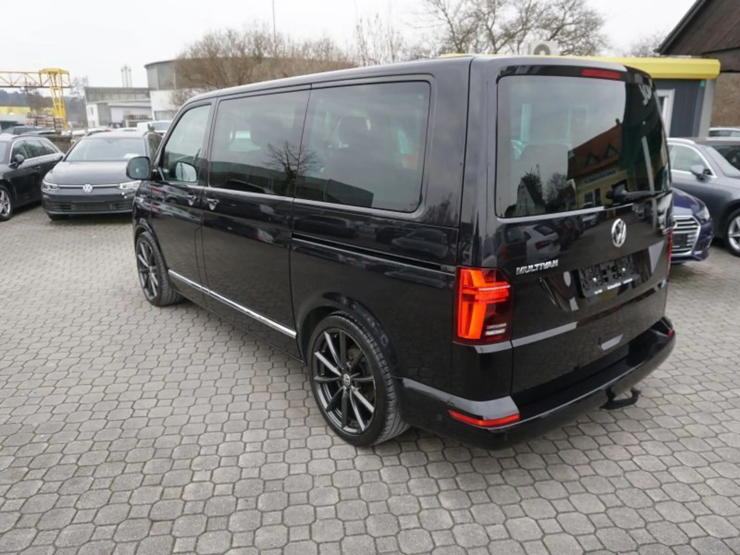 Volkswagen - T6 Multivan