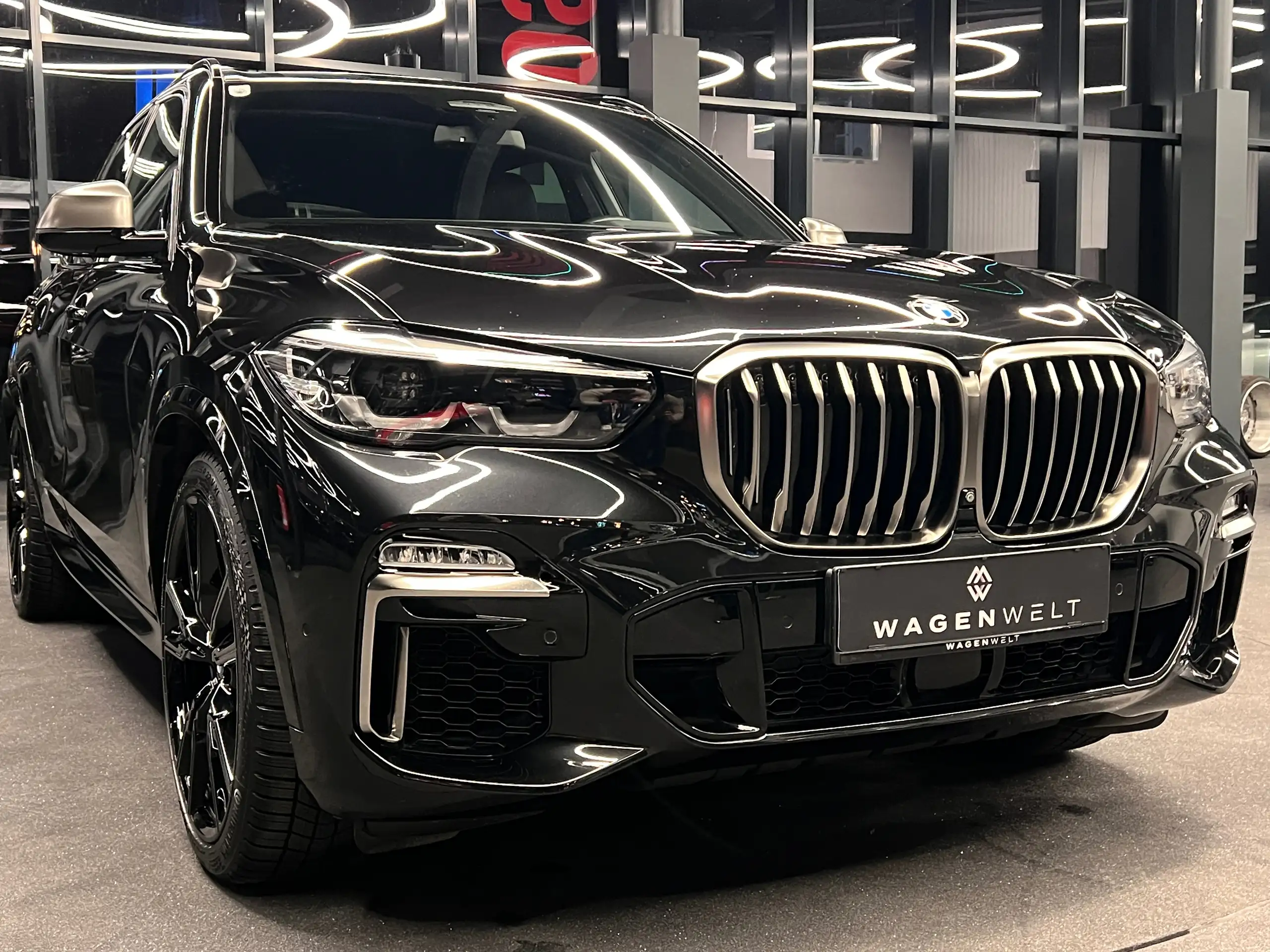 BMW - X5 M