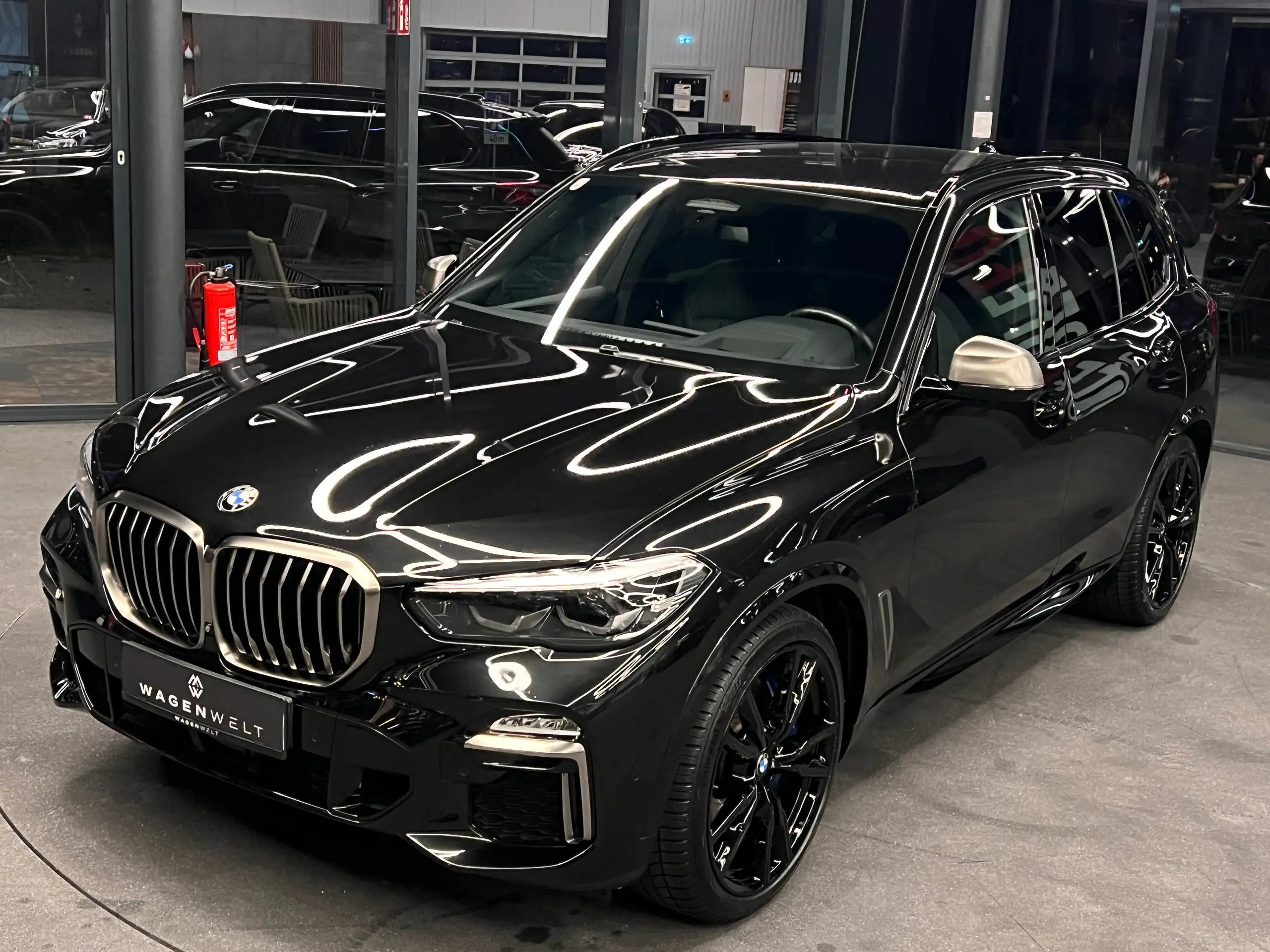 BMW - X5 M