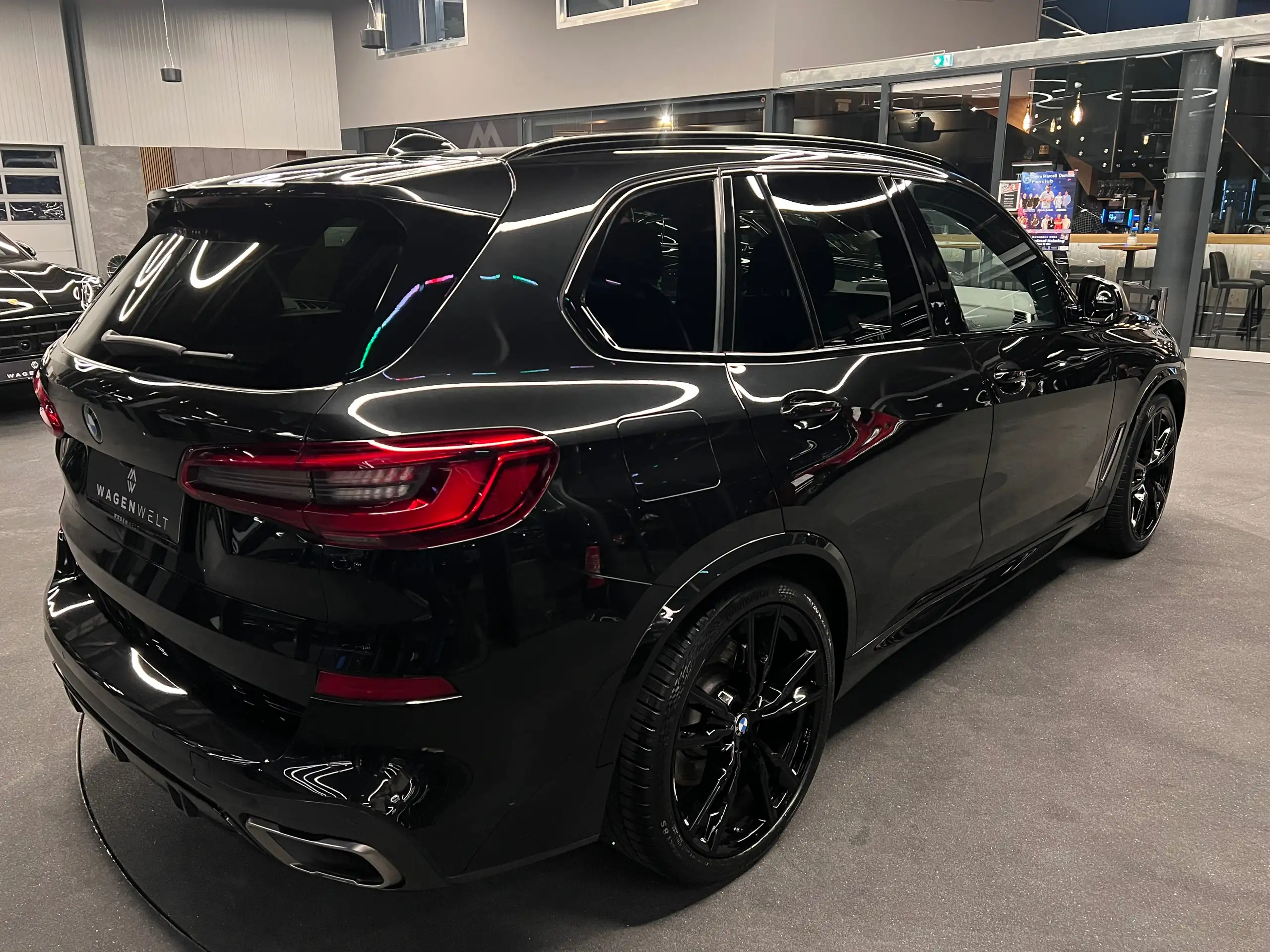 BMW - X5 M