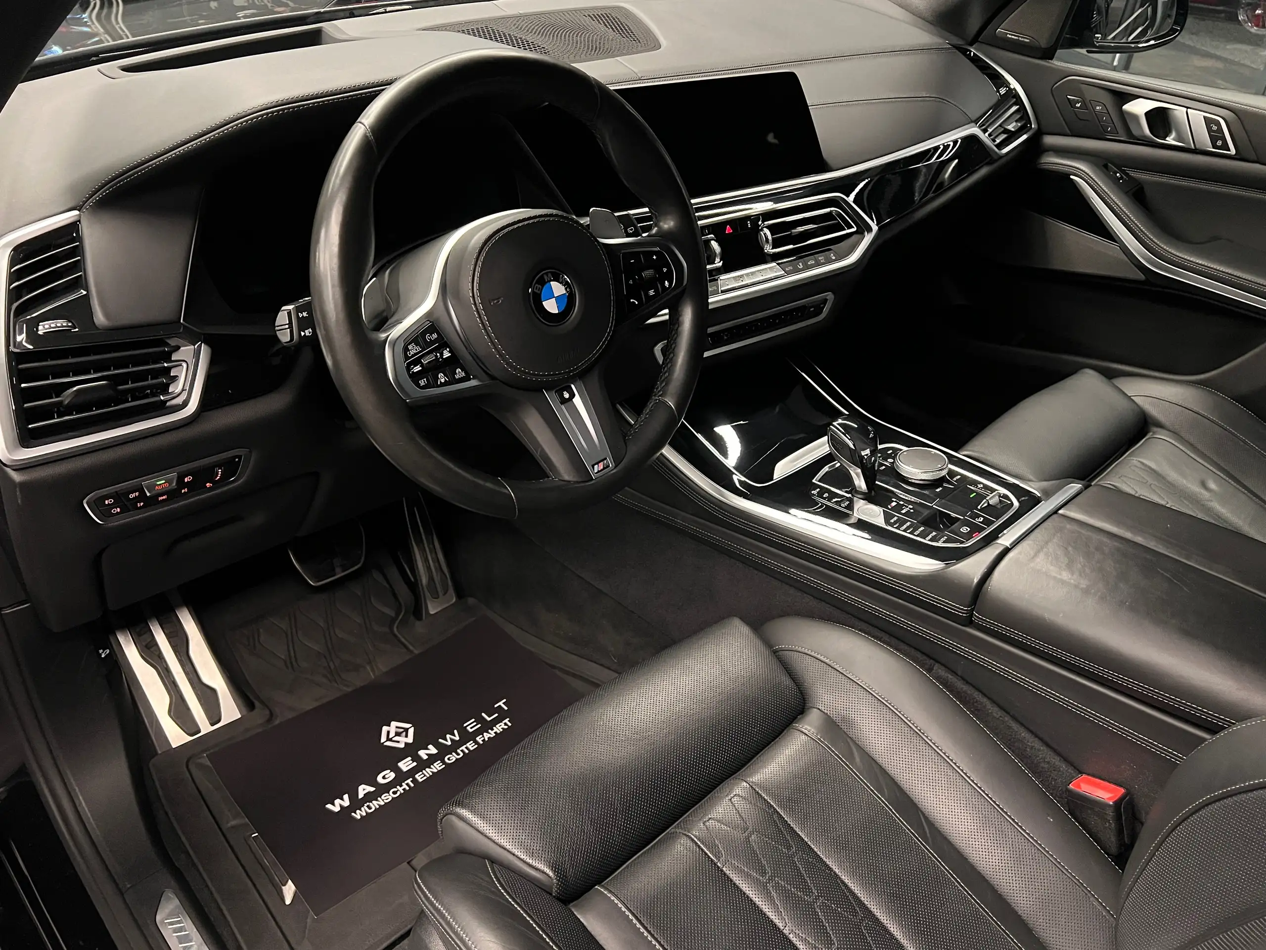 BMW - X5 M