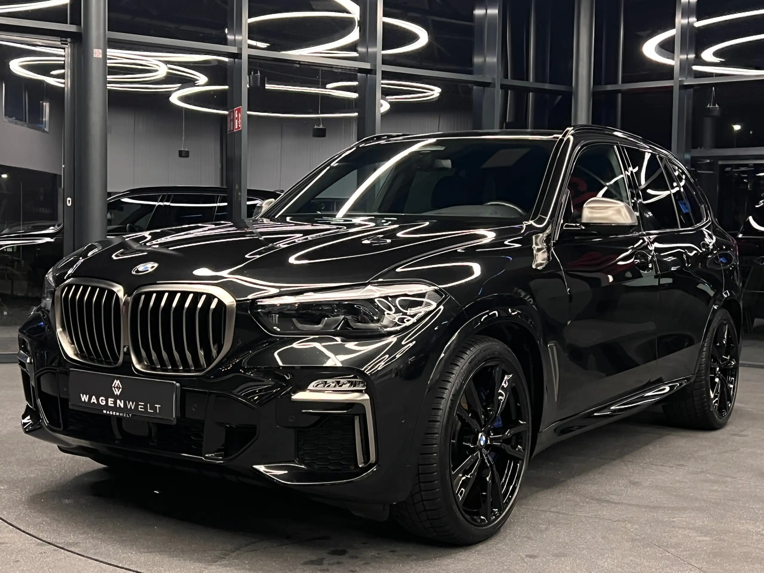 BMW - X5 M