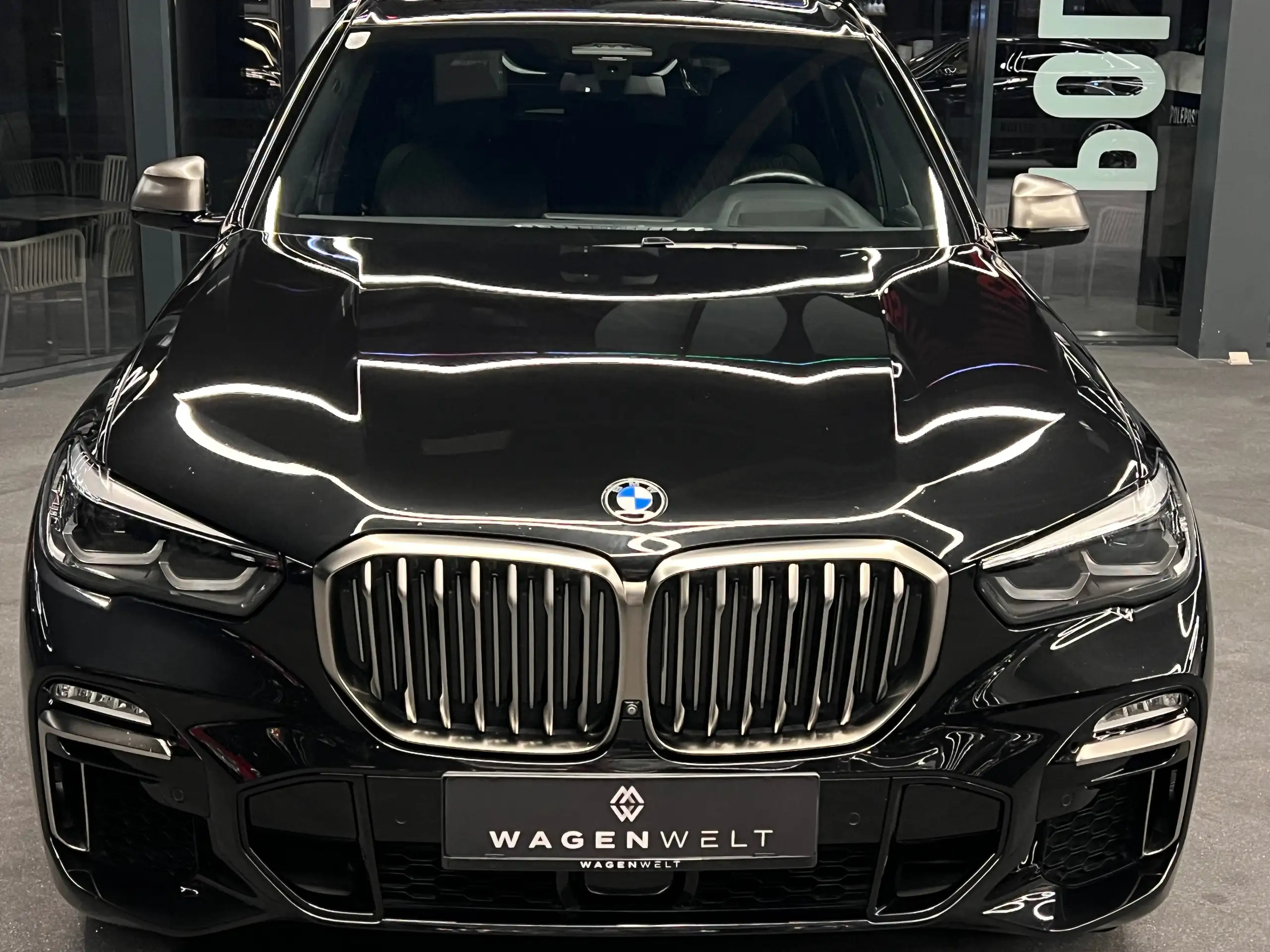 BMW - X5 M