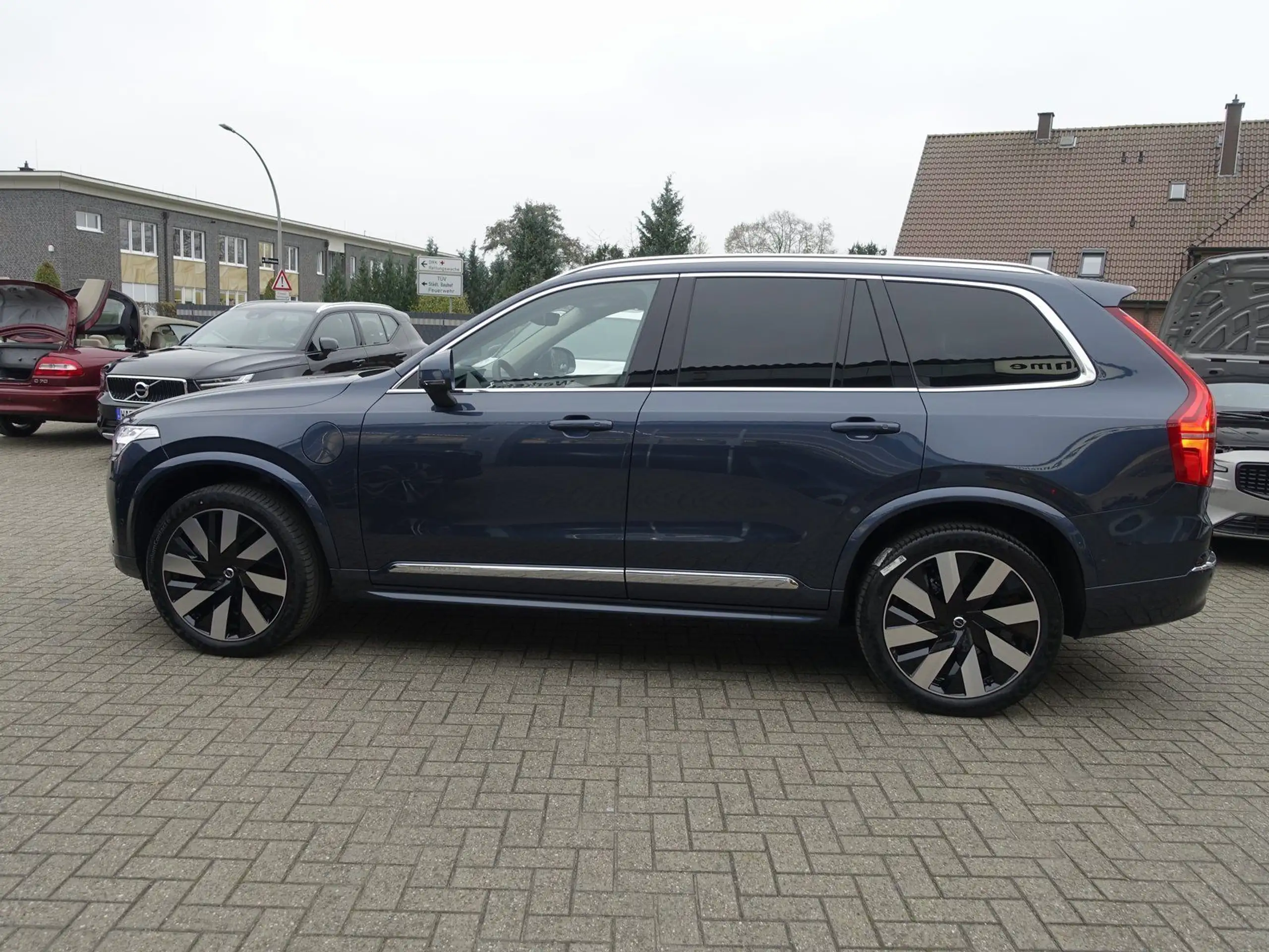 Volvo - XC90