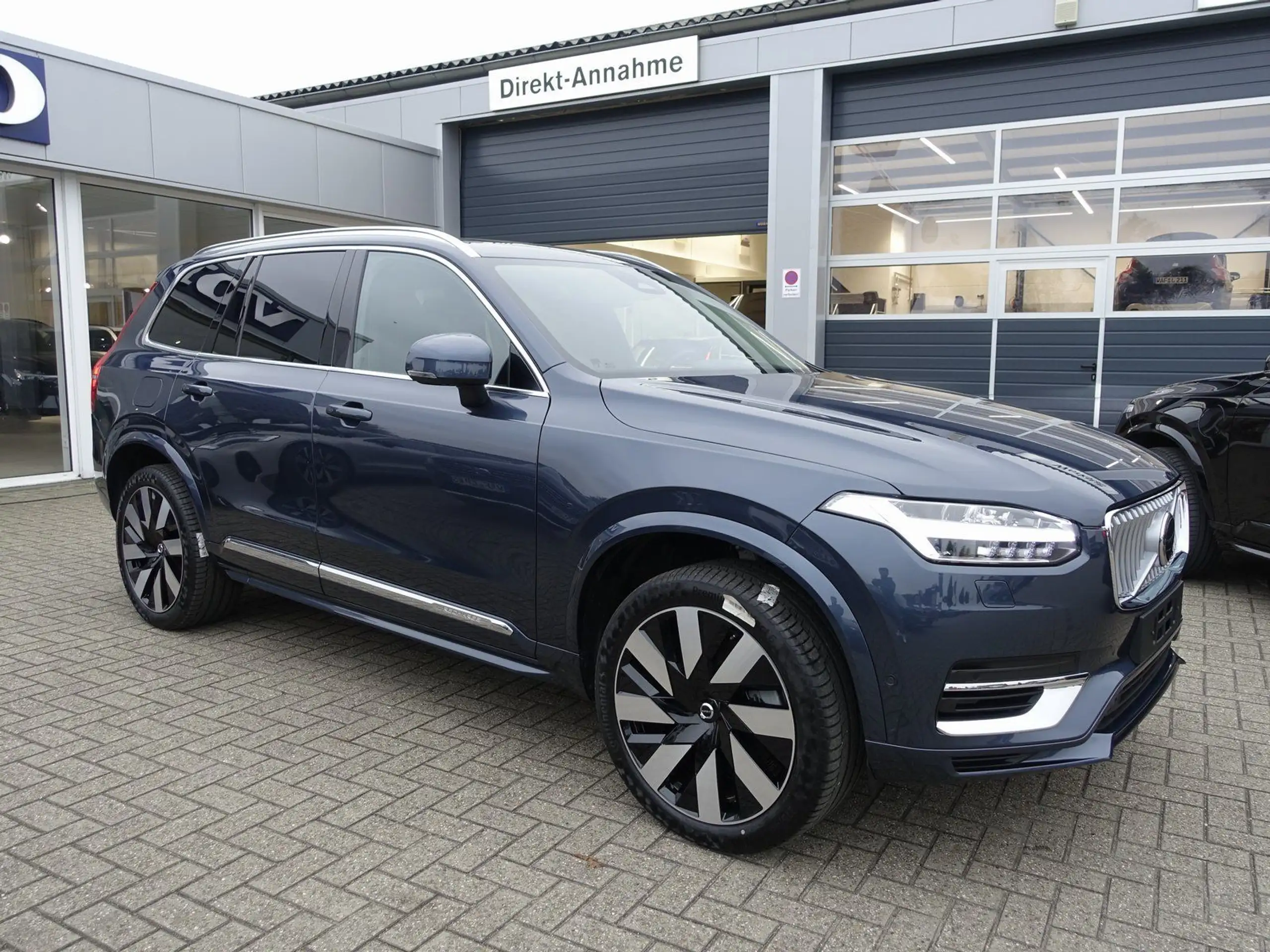 Volvo - XC90