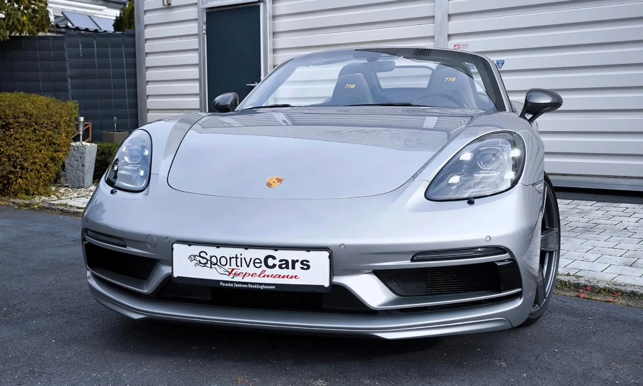 Porsche - Boxster